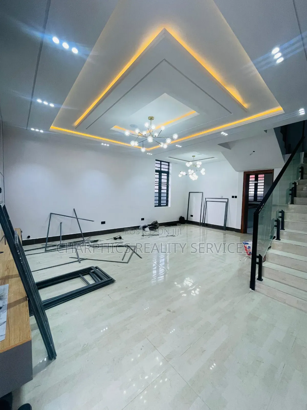 5bdrm Duplex in Lekki Phase 1 for sale