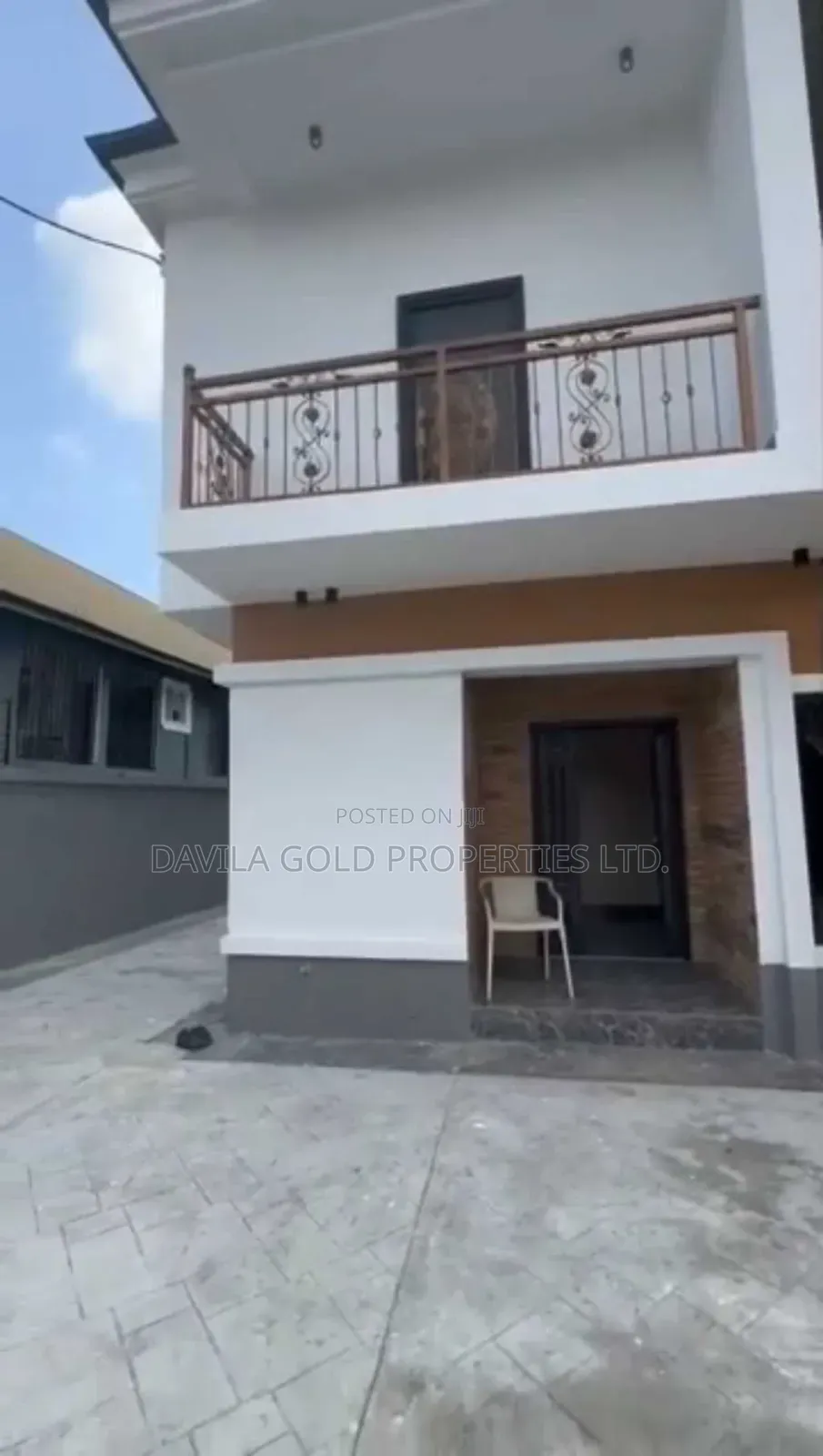 16bdrm Duplex in Benin City for sale