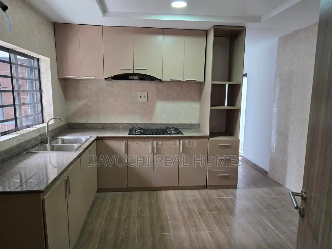4bdrm Duplex in Ologolo for rent