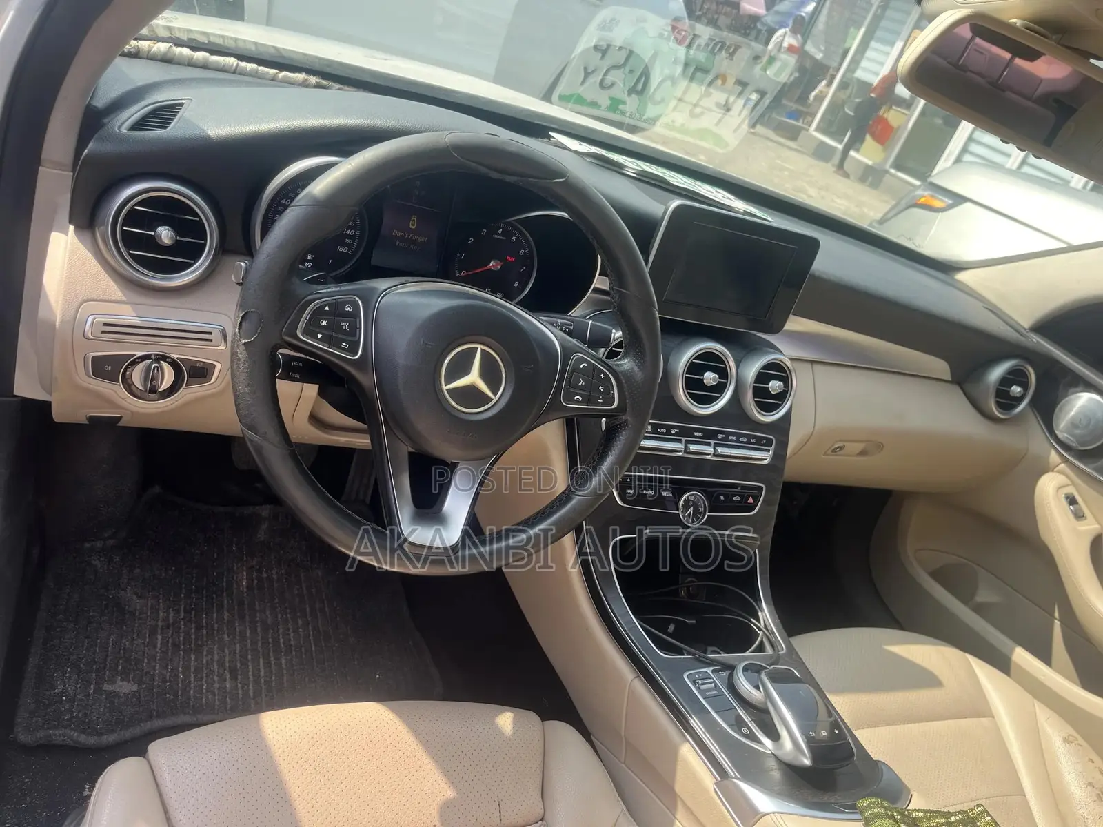 Mercedes-Benz C300 Base 4Matic Sedan AWD (2.0L 4cyl 7A) 2016 White