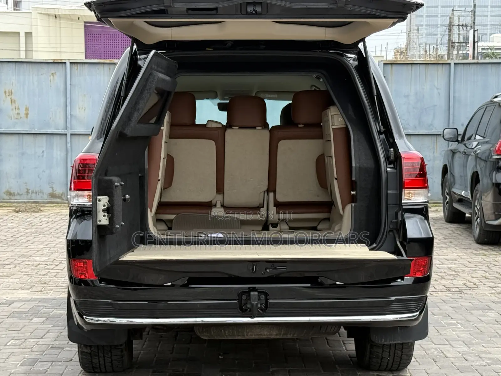 Toyota Land Cruiser 2021 Black