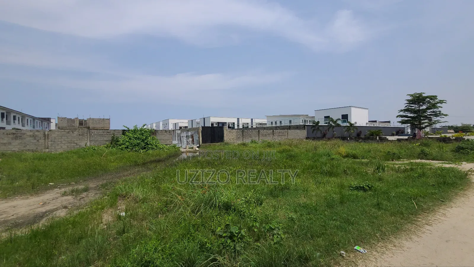 Land for Sale Directly on Ogombo Expressway