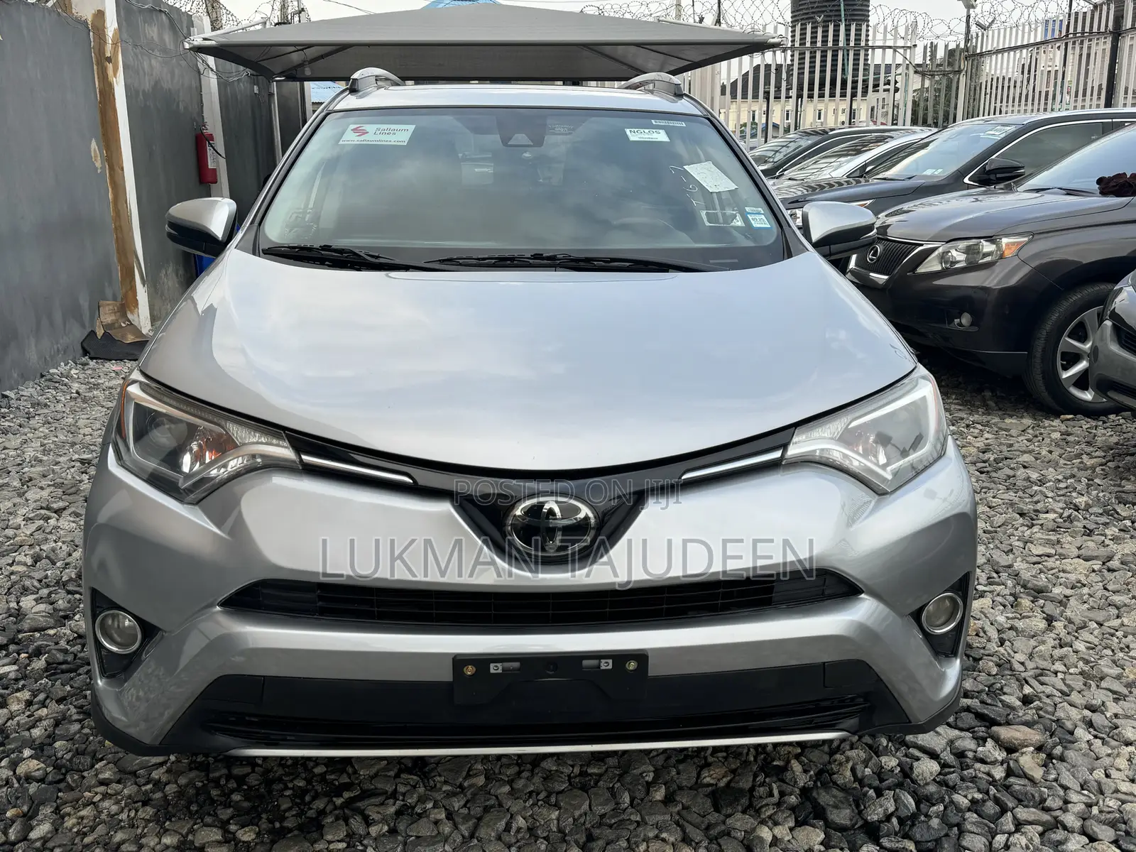 Toyota RAV4 XLE 4dr SUV (2.5L 4cyl 6A) 2018 Silver