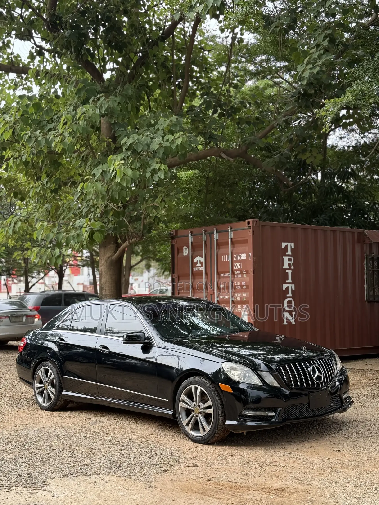 Mercedes-Benz E350 2011 Black
