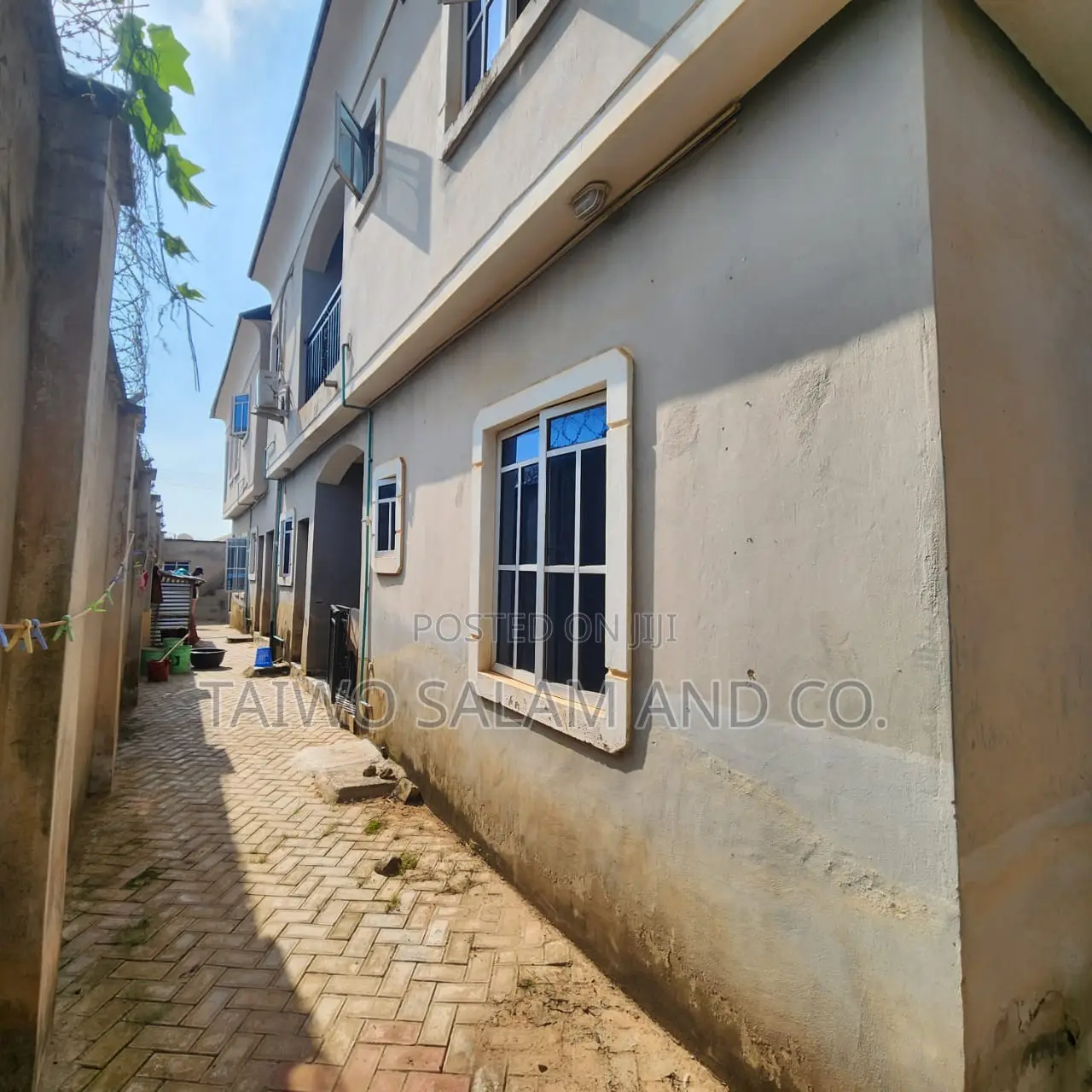 3bdrm Block of Flats in Akobo for sale