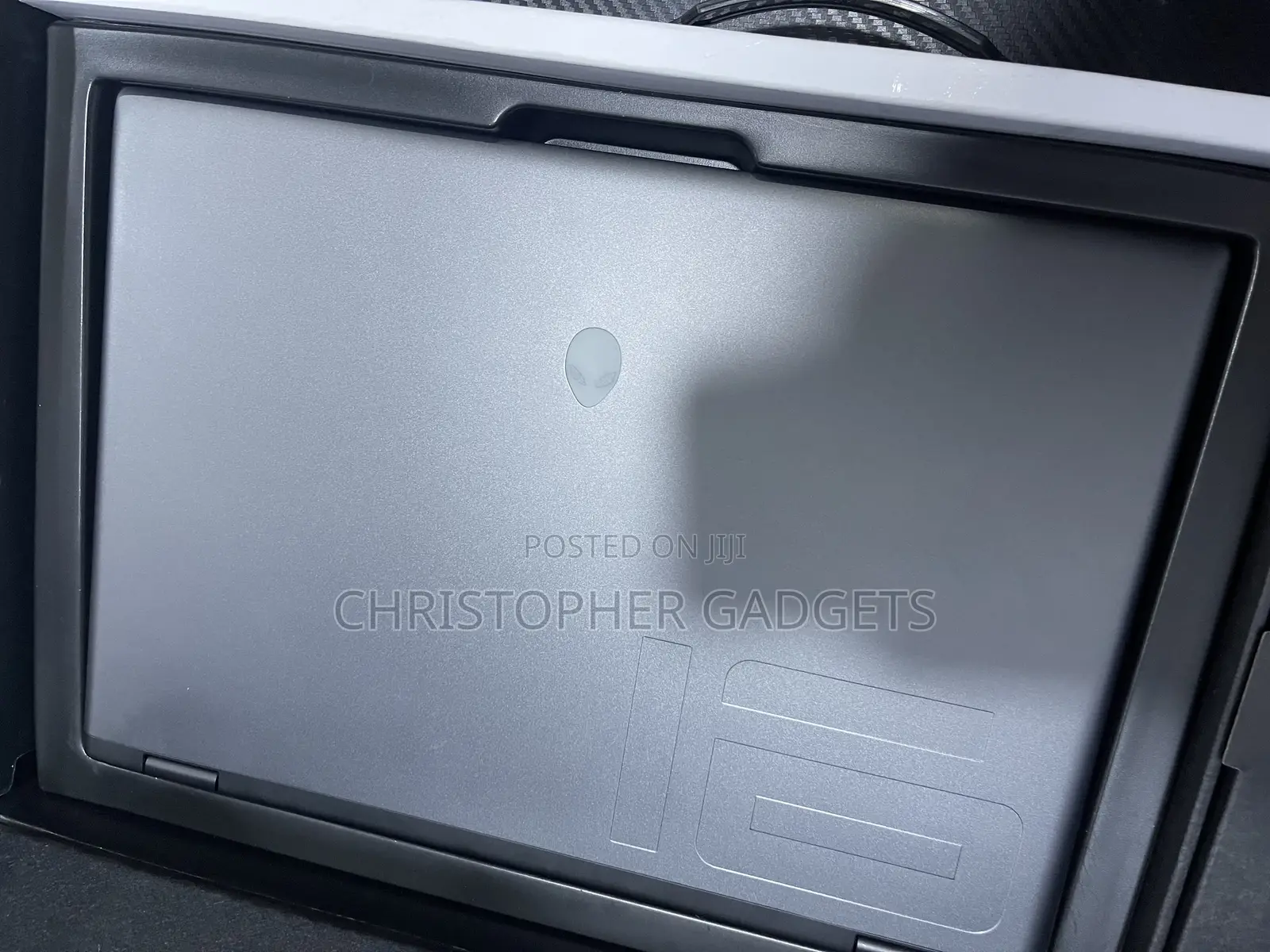 New Laptop Dell Alienware M16 R2 16GB Intel Core Ultra 7 SSD 1T