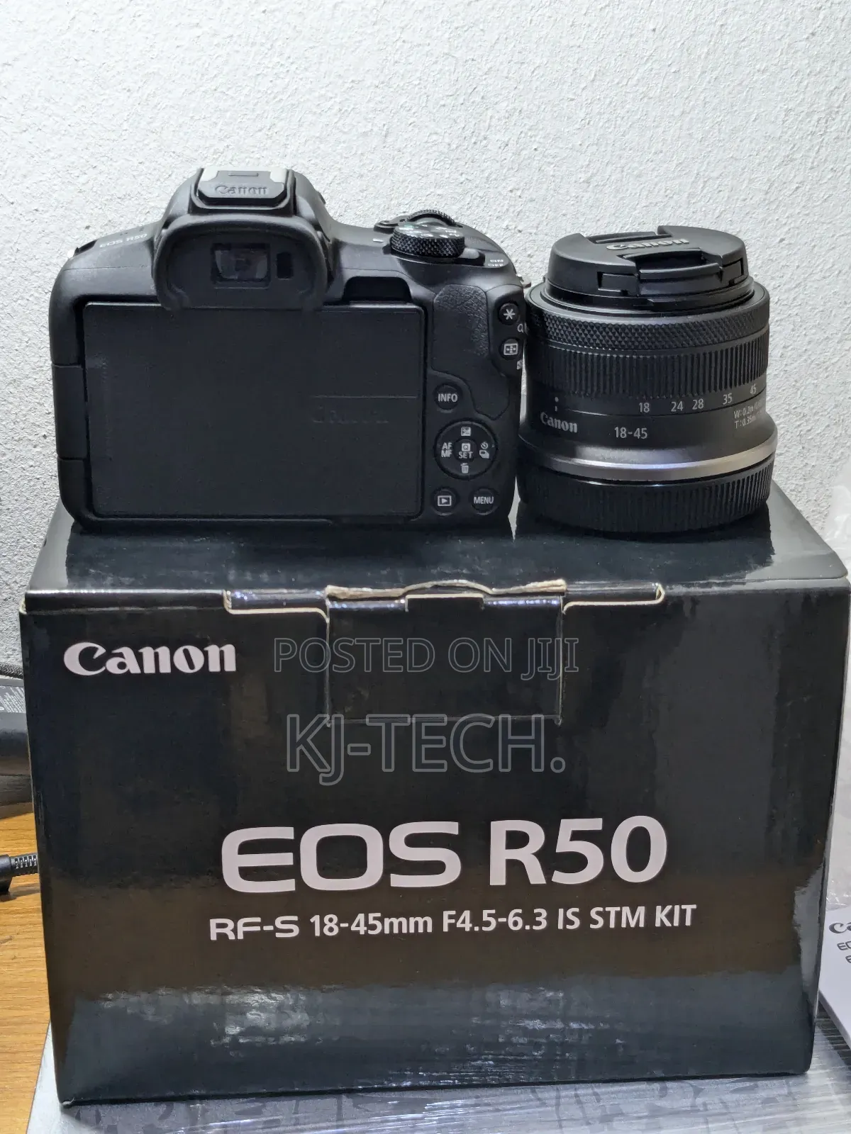Canon Eos R50