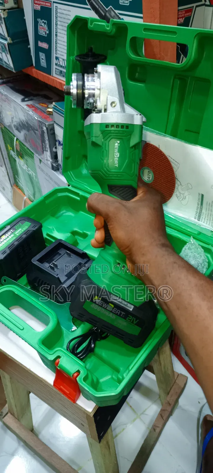 Newbeat Cordless Angle Grinder