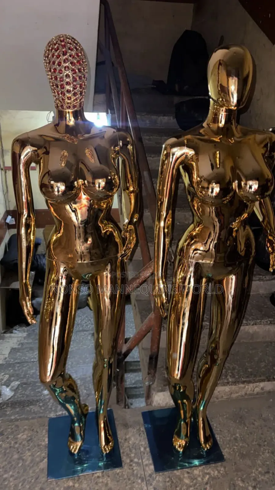 Net Head & Plain Head Female Size 12 Gold Chrome Mannequin