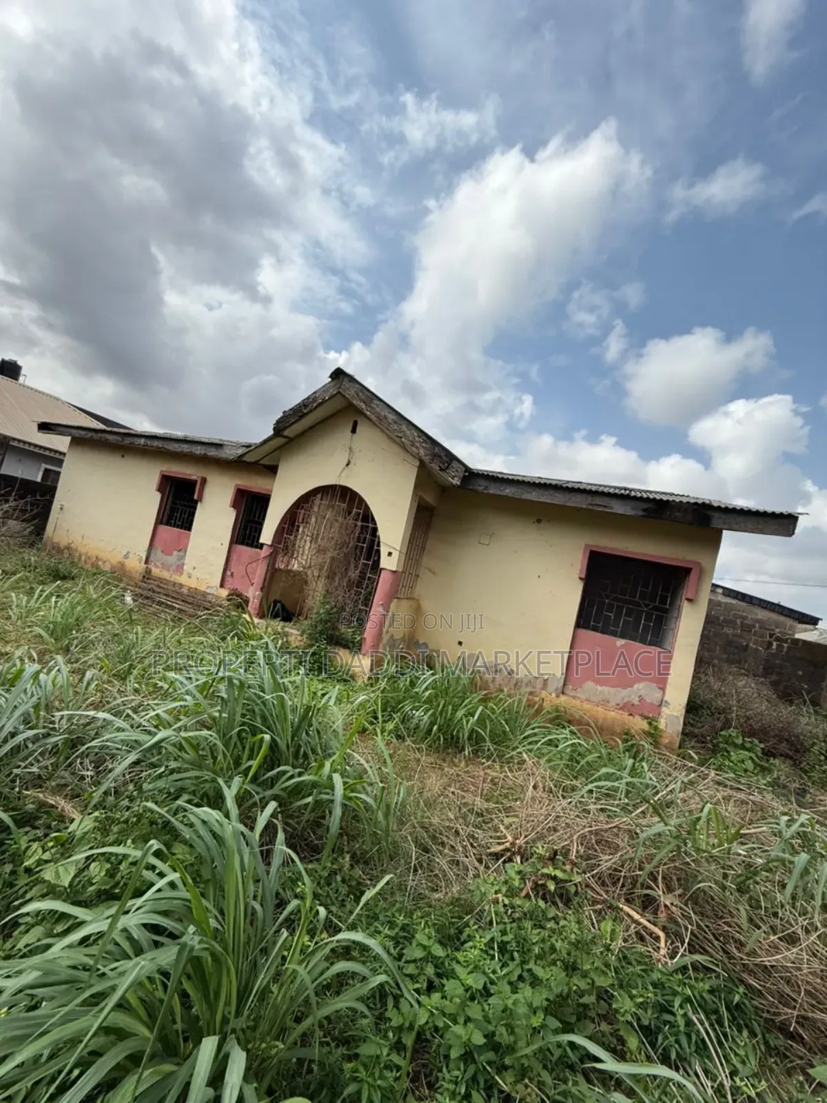 3bdrm Bungalow in Ayobo for sale