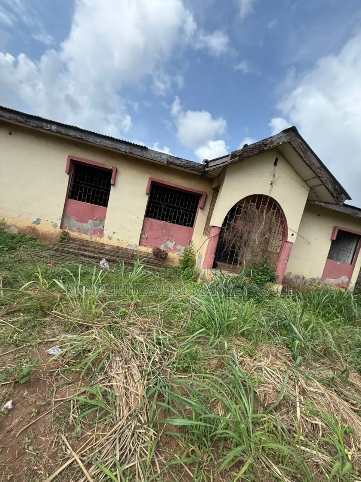 3bdrm Bungalow in Ayobo for sale