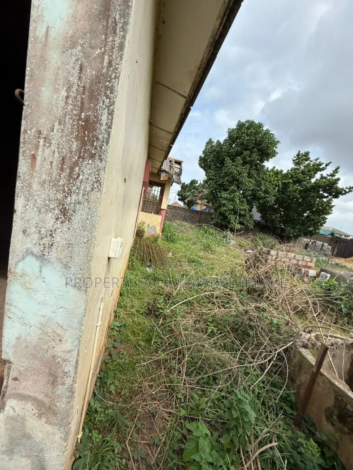 3bdrm Bungalow in Ayobo for sale