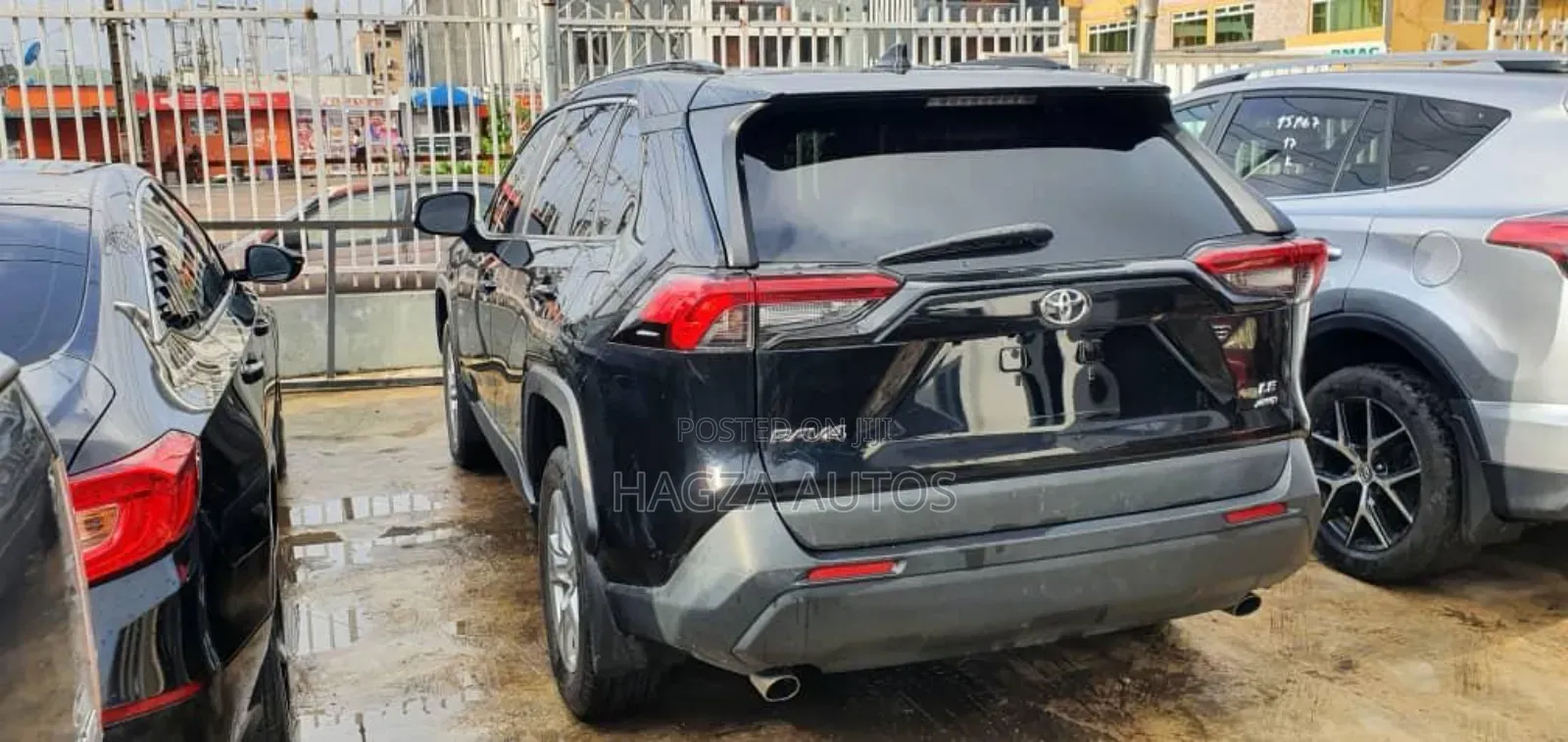 Toyota RAV4 LE AWD 2019 Black