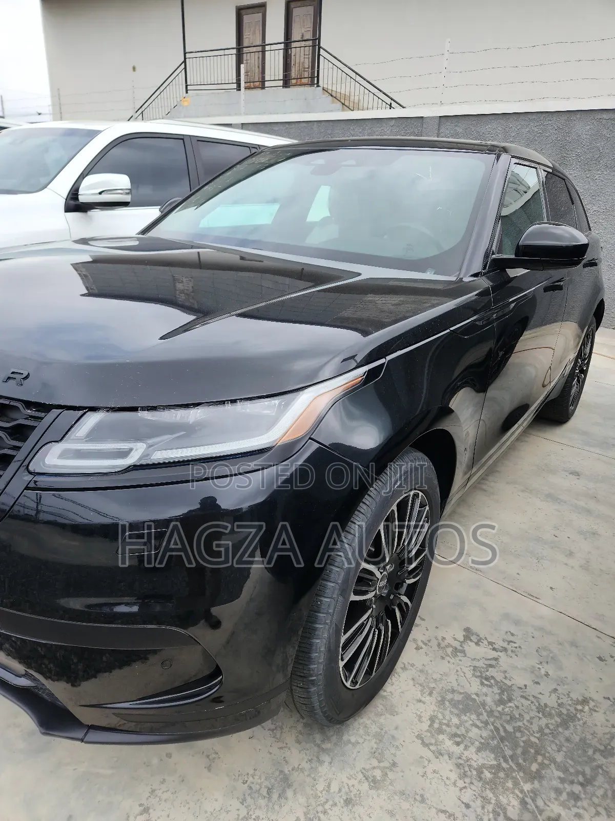 Land Rover Range Rover Velar HST 2023 Black