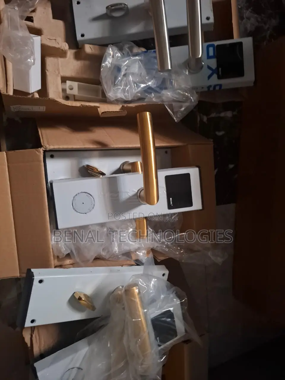 Card-Powered Hotel Automation: No Keys, No Delays.