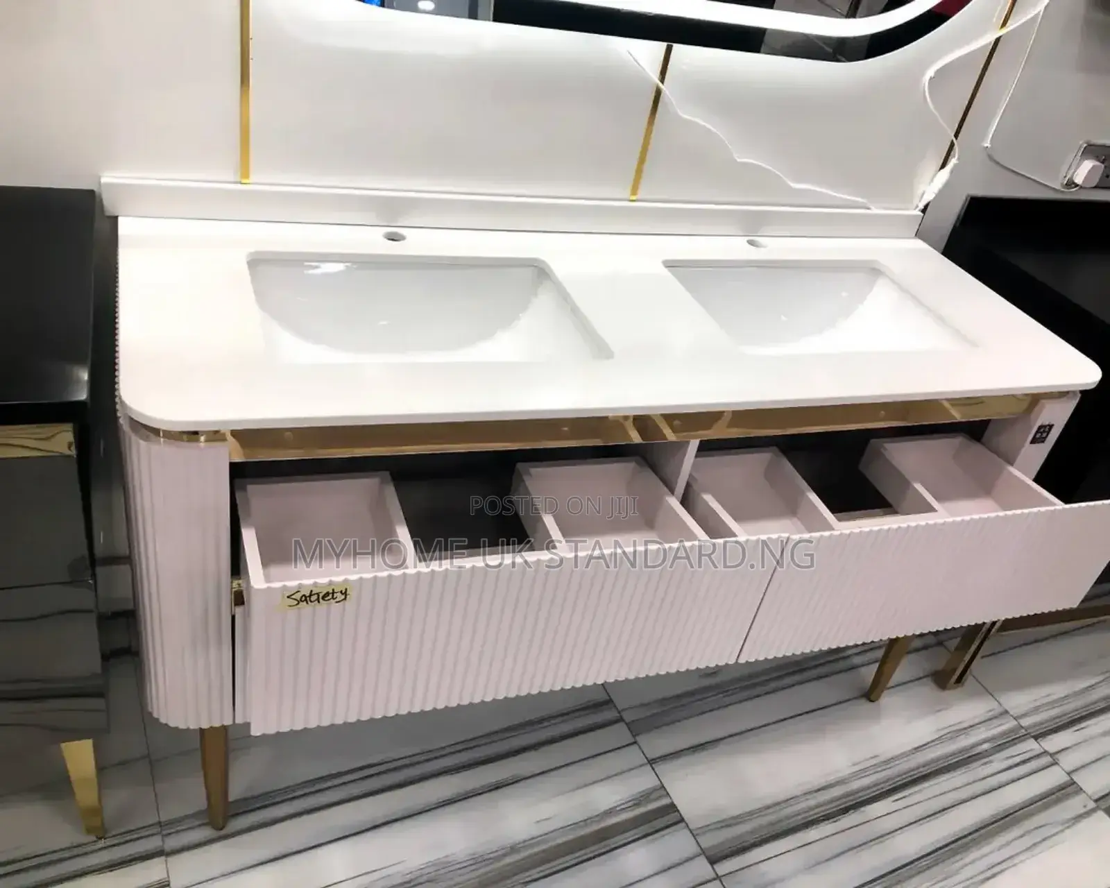 Double Luxury Cabinet With Sensor Mirror