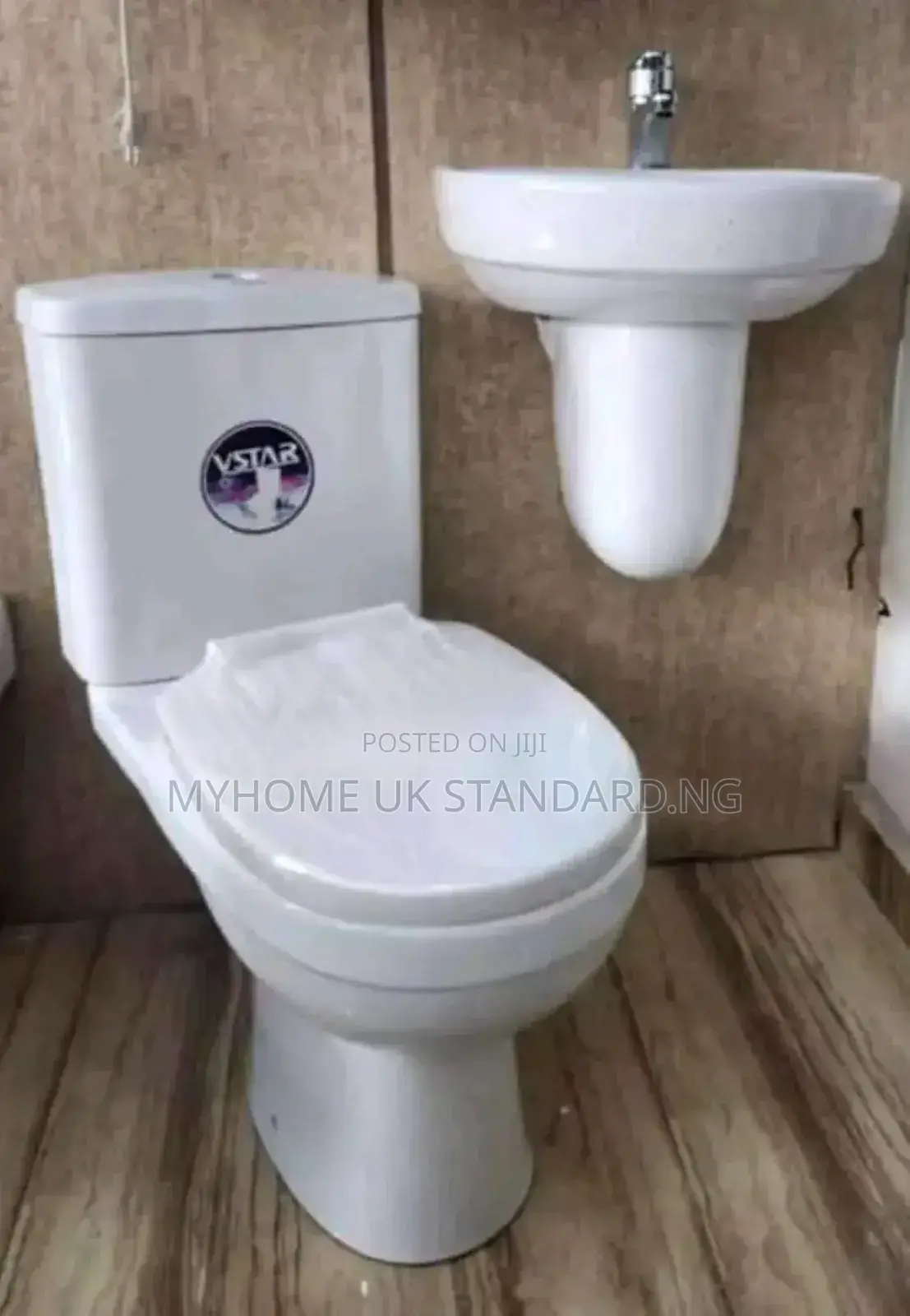 Mini Set Water Closet With Hanging Wash Hand Basin