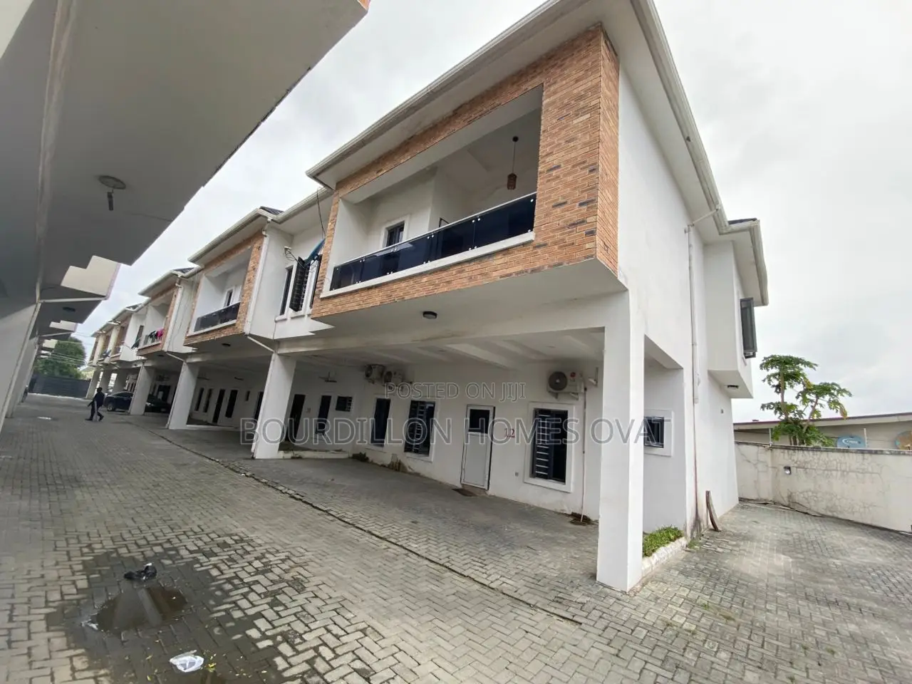 4bdrm Duplex in Lekki for rent