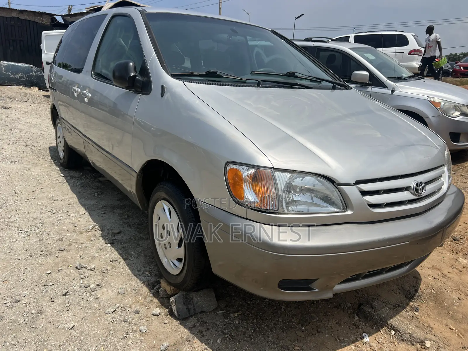 Toyota Sienna LE 2002 Silver