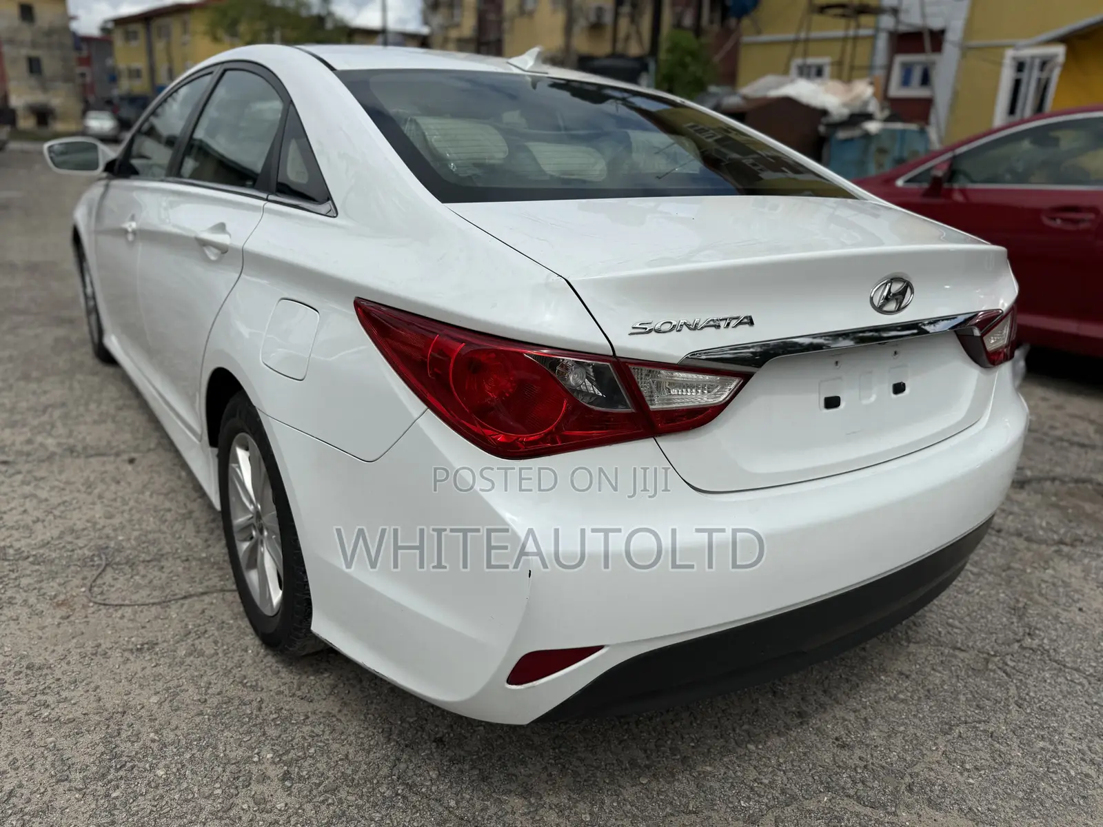 Hyundai Sonata SE Sedan FWD (2.4L 4cyl 6A) 2013 White