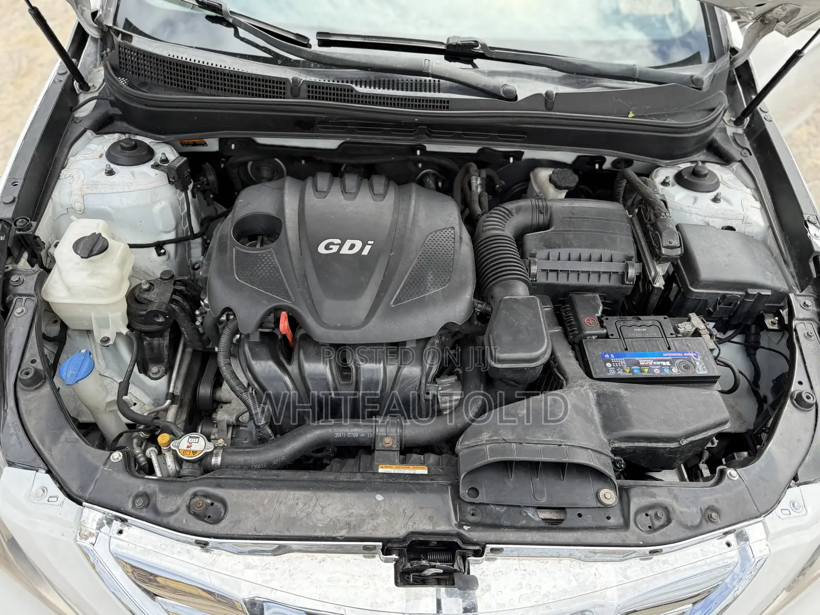 Hyundai Sonata SE Sedan FWD (2.4L 4cyl 6A) 2013 White