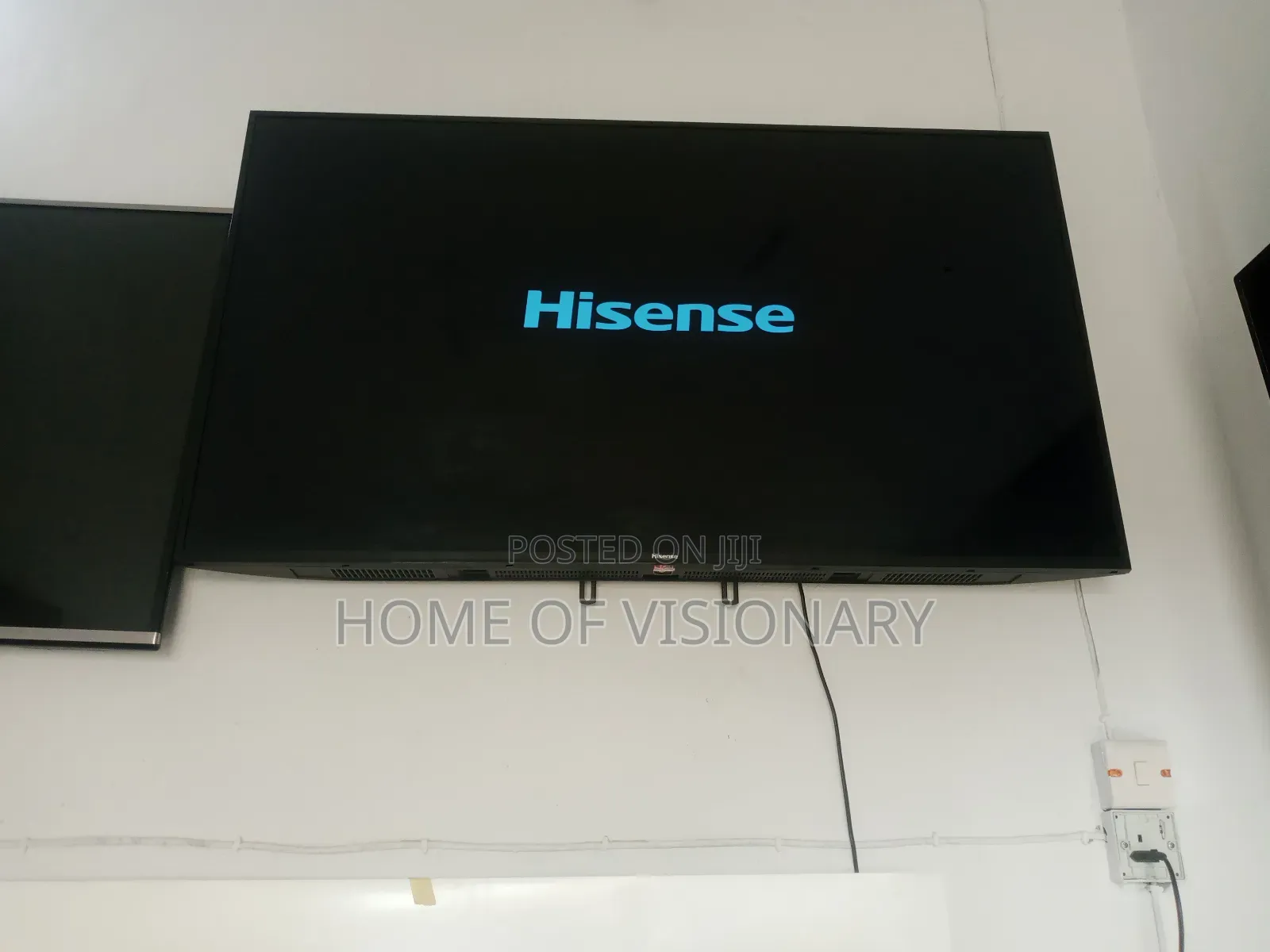 Hisense 55 Inches Smart Television Led Vedaa