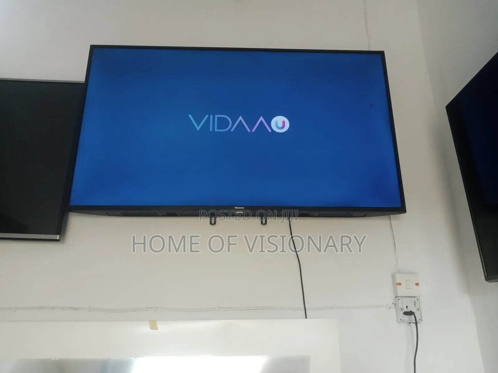 Hisense 55 Inches Smart Television Led Vedaa