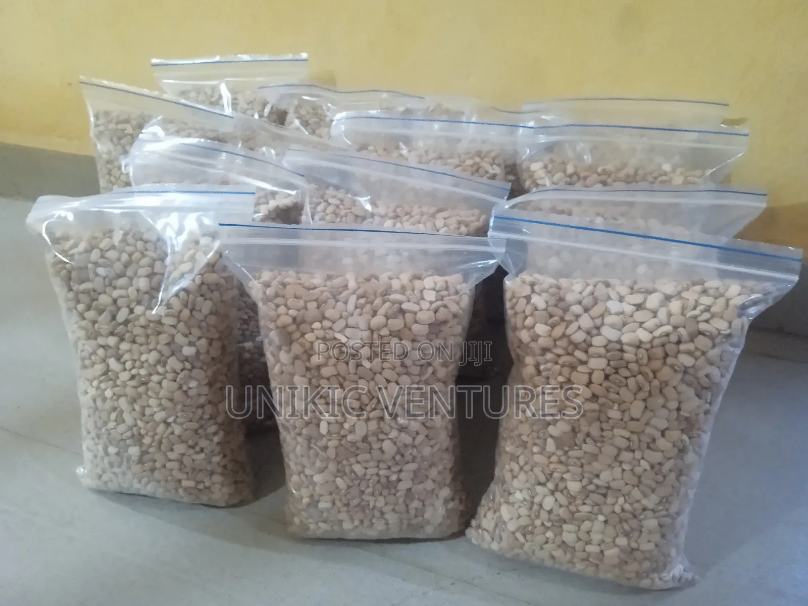 1kg Honey Beans