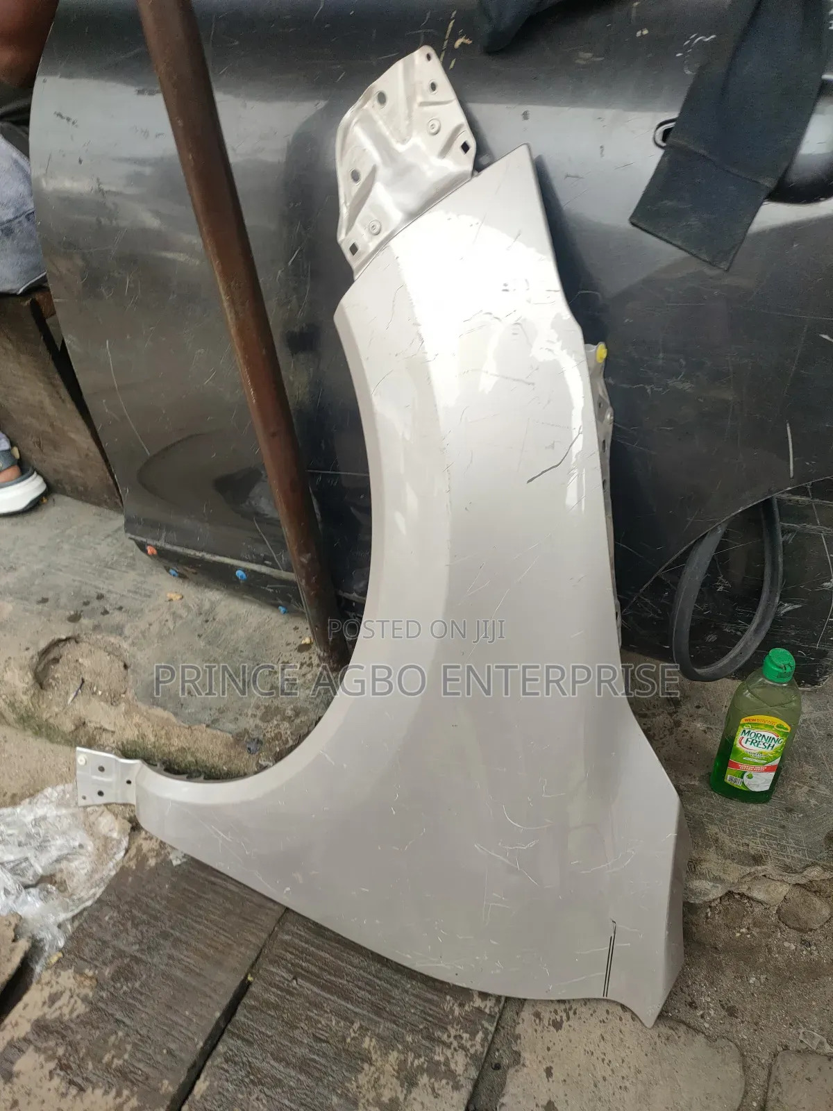 Toyota Fender Venza 2023 Model