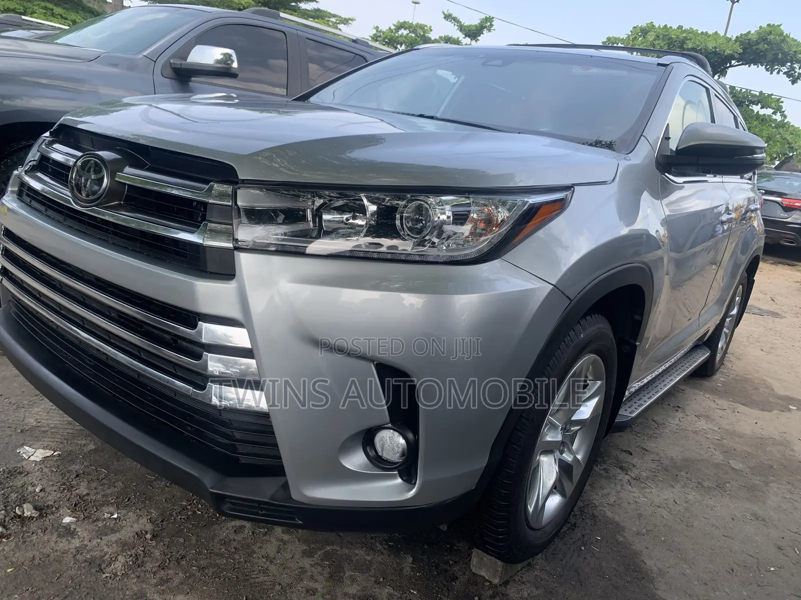 Toyota Highlander Limited 2019 Silver