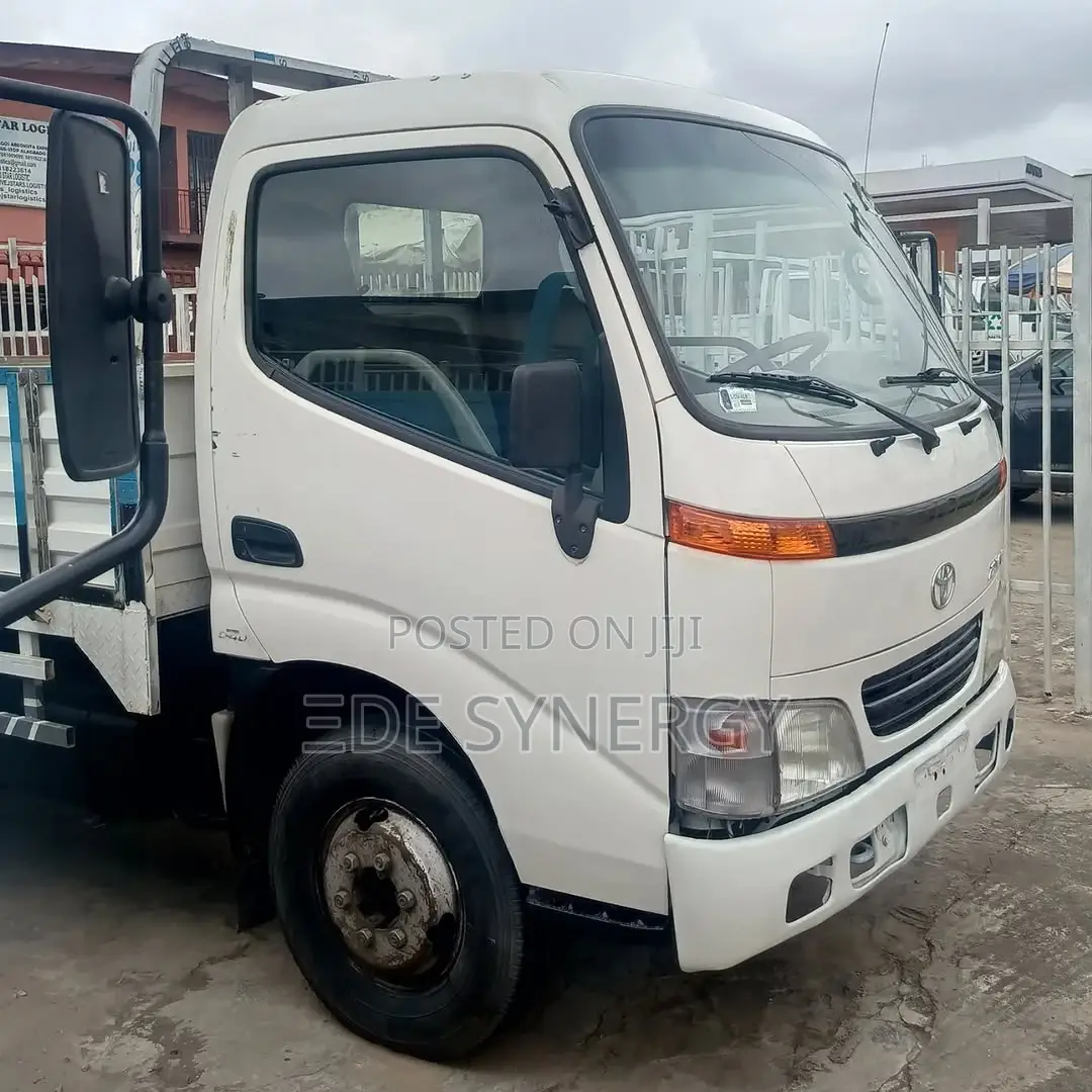 Extremely Clean Foreign Used Toyota Dyna-150