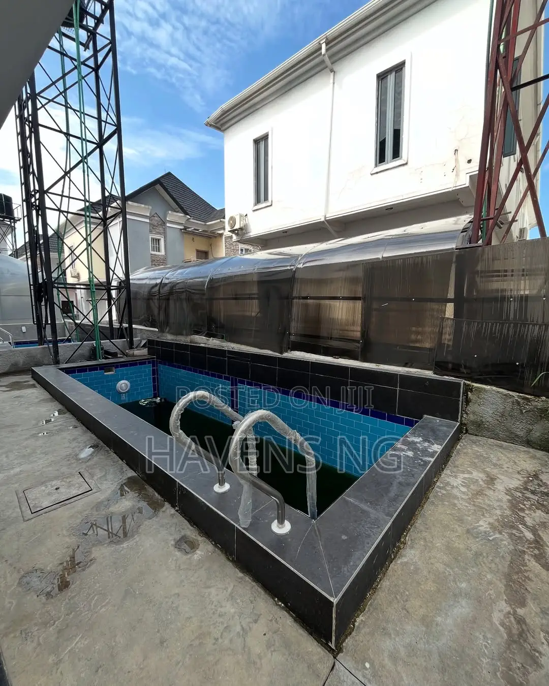 5bdrm Duplex in Megamound Estate, Ikota for sale