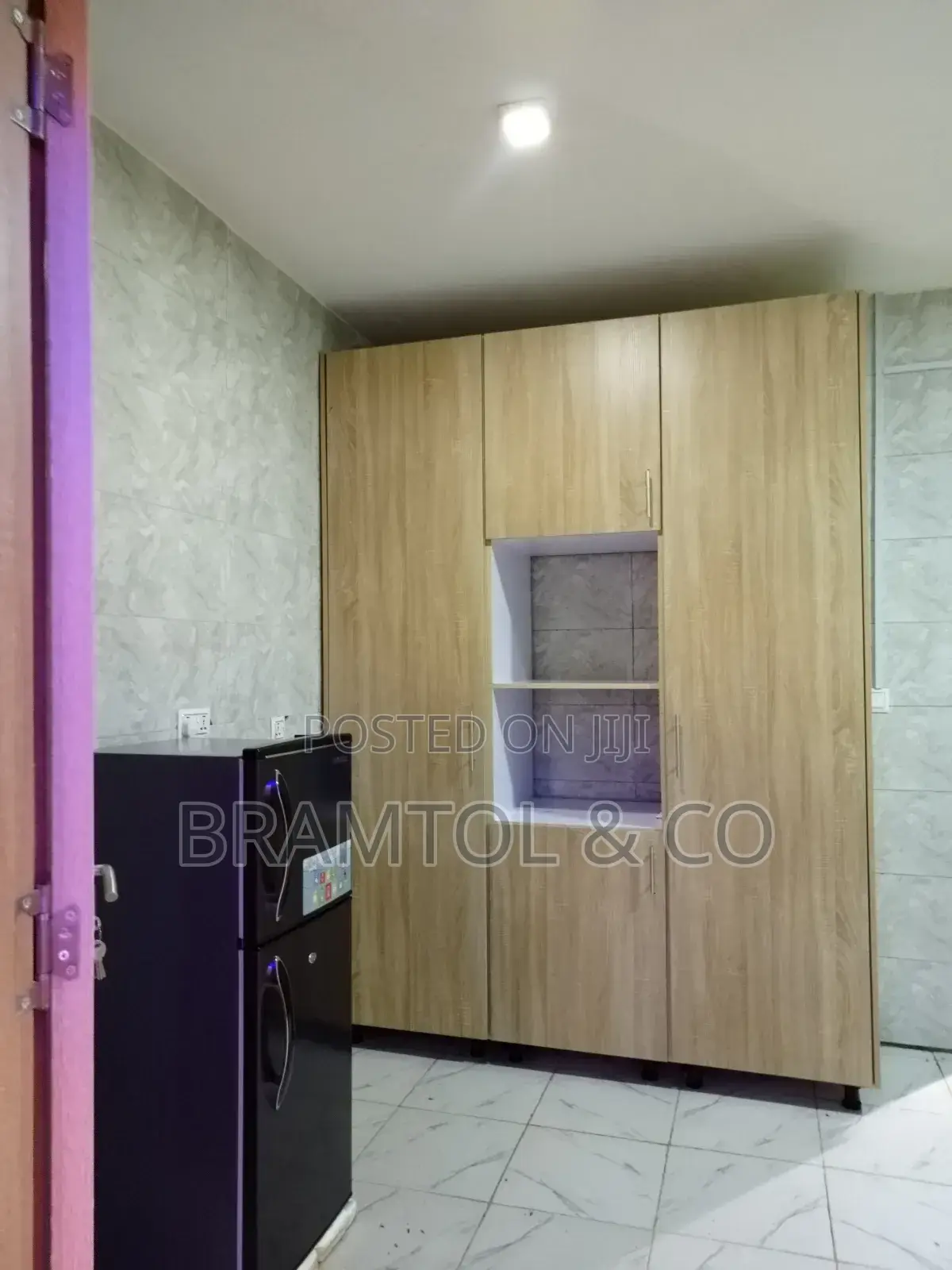 Furnished 1bdrm Block of Flats in Garki 2 for rent