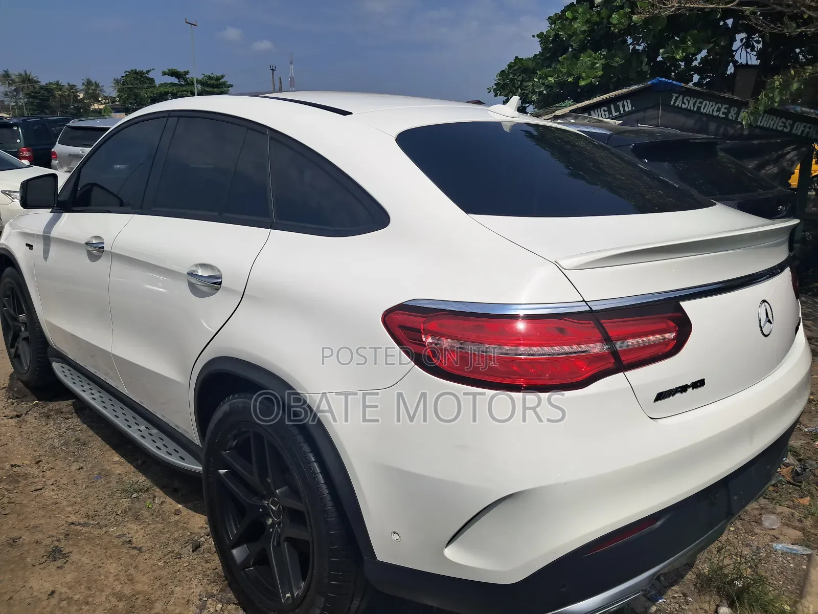 Mercedes-Benz GLE-Class AMG GLE 43 4MATIC 2017 White
