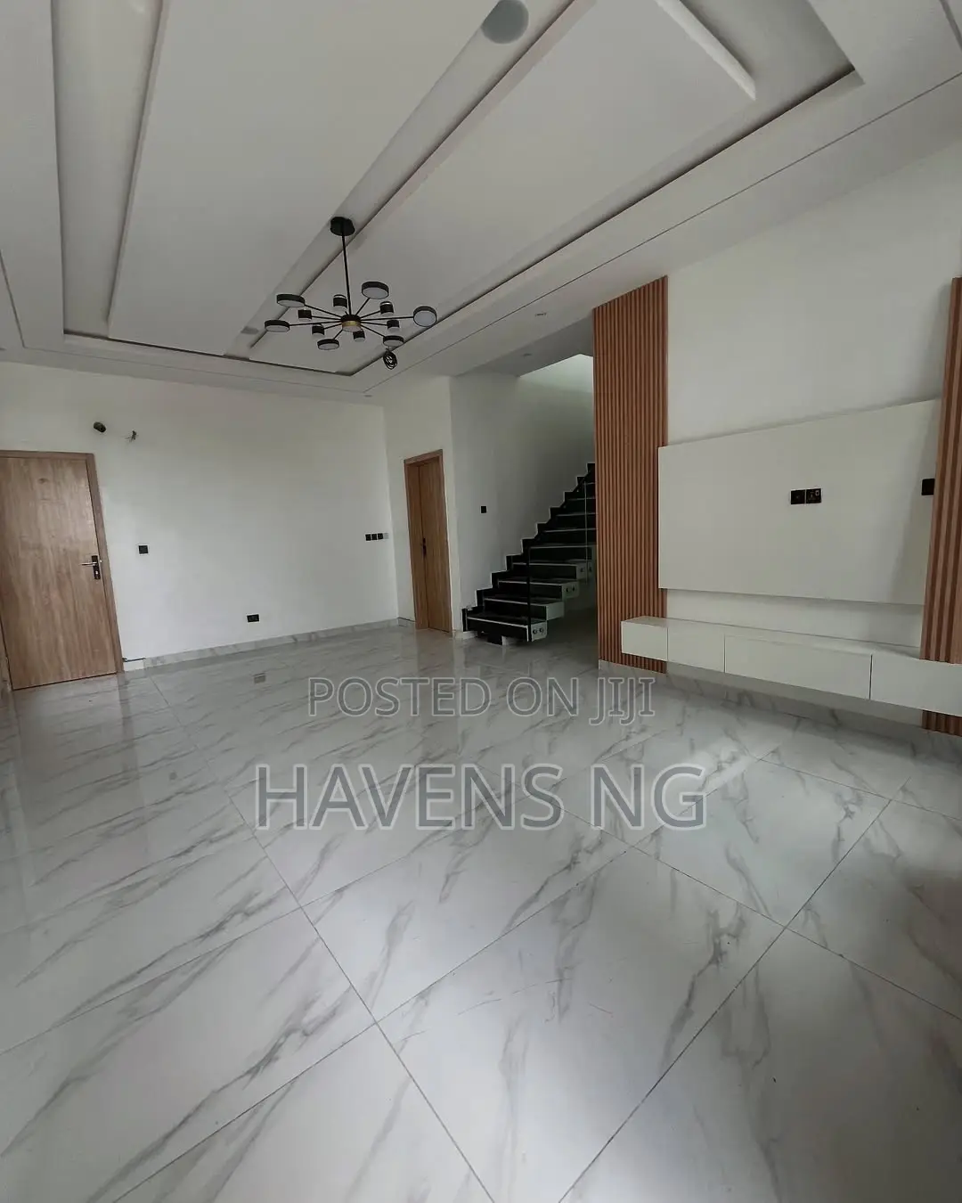 4bdrm Duplex in Ikota for sale