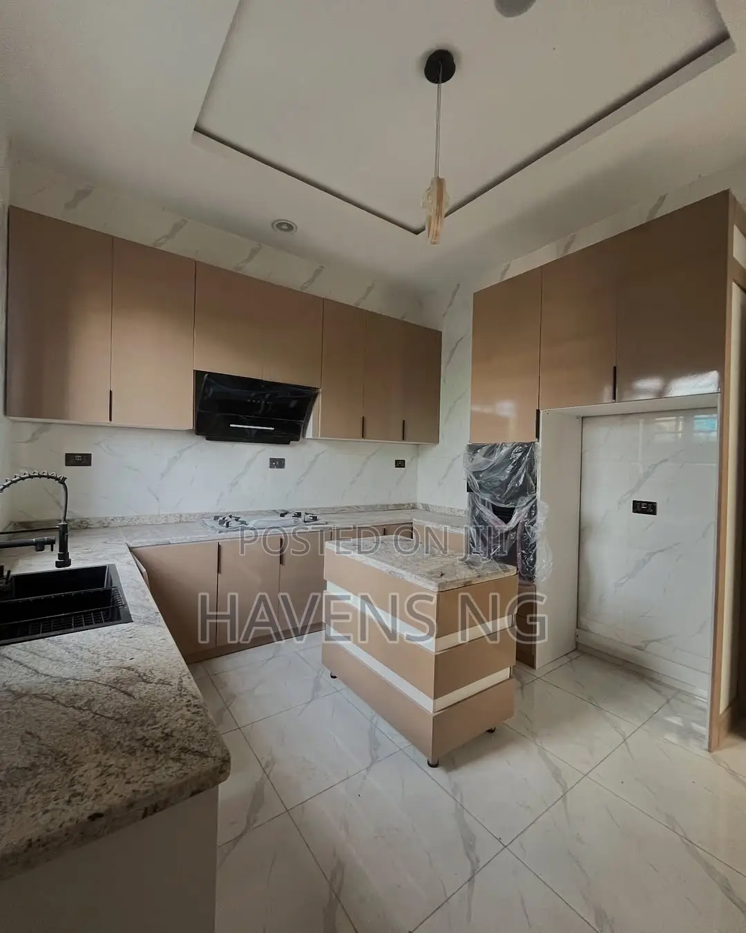 4bdrm Duplex in Ikota for sale