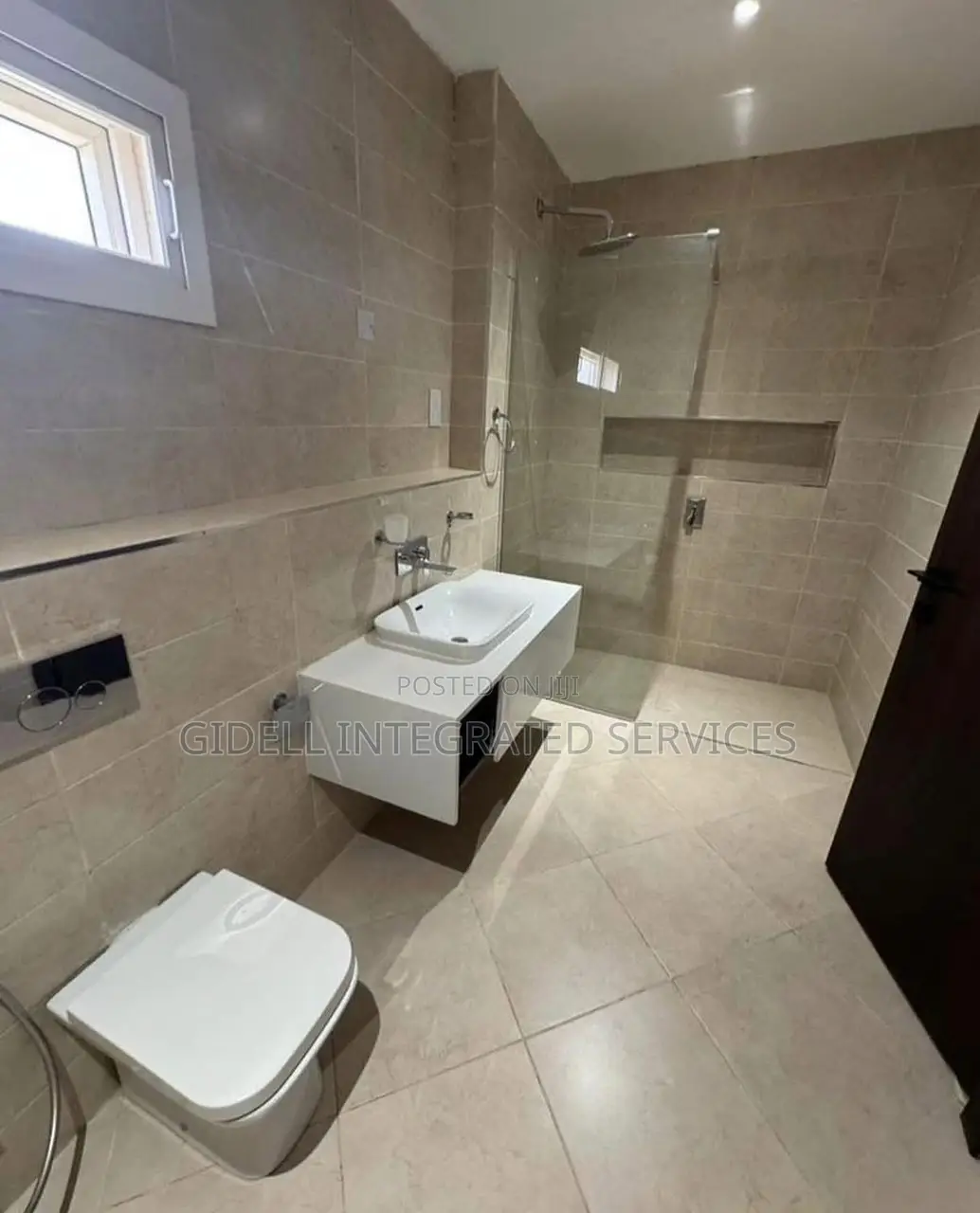 5bdrm House in Life Camp for rent