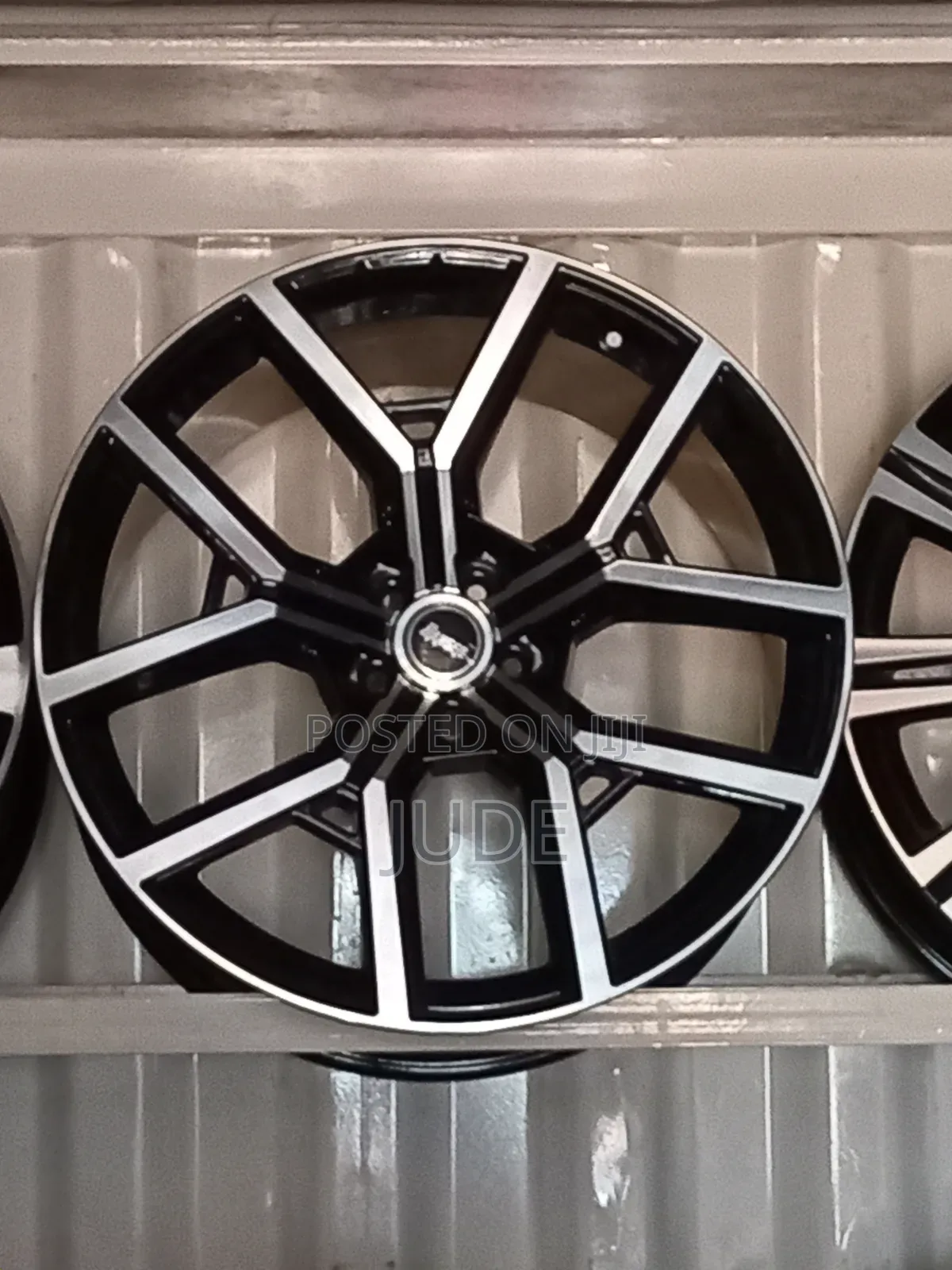 22 Rims Available for Range Rover