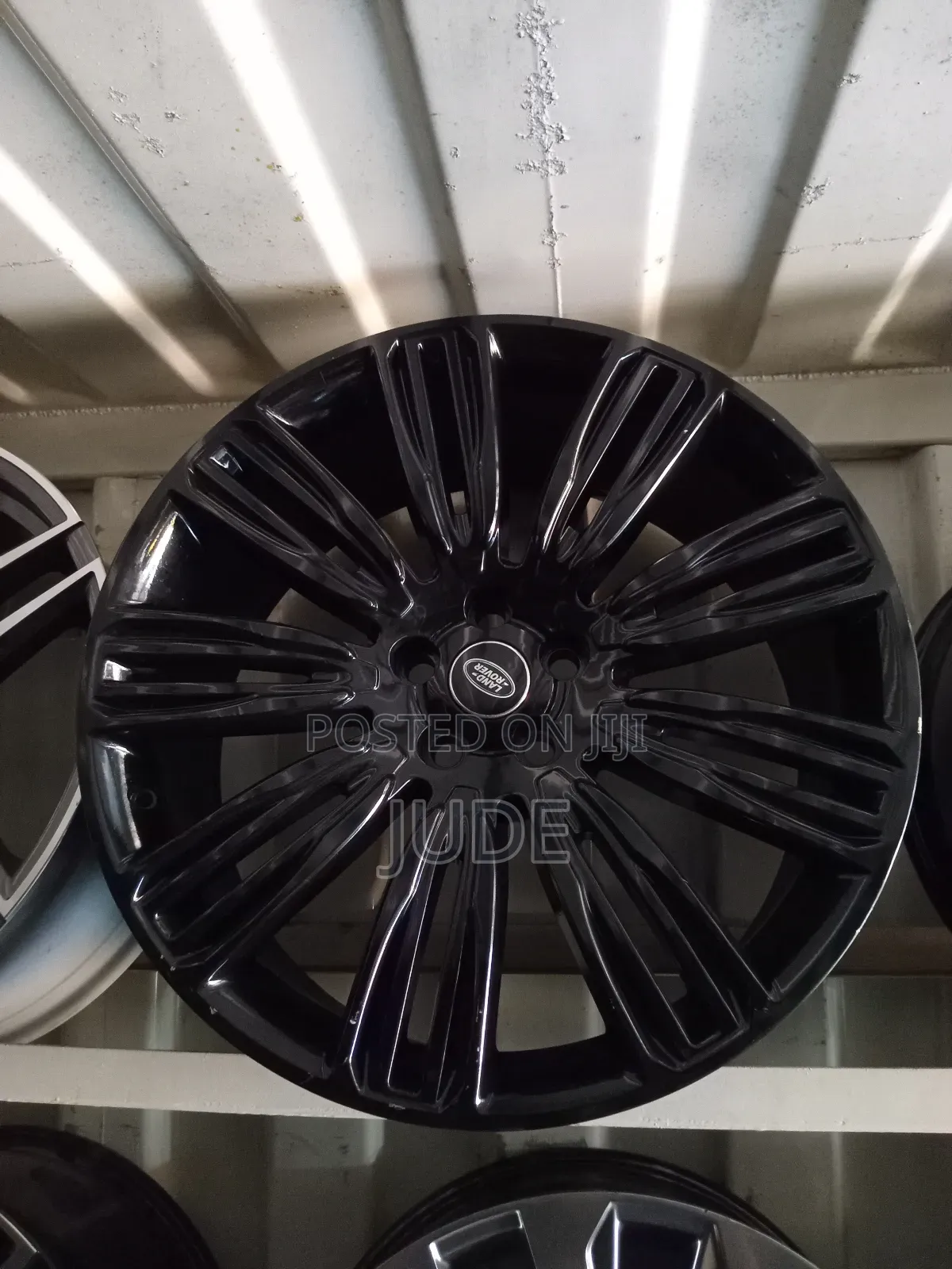 22 Rims Available for Range Rover