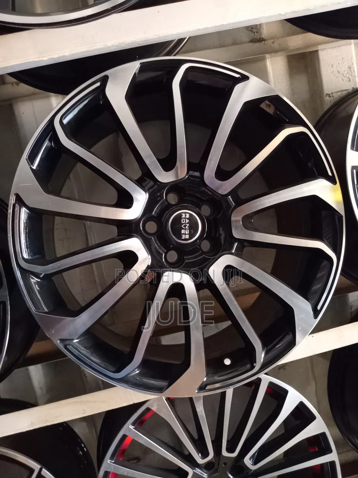 22 Rims Available for Range Rover