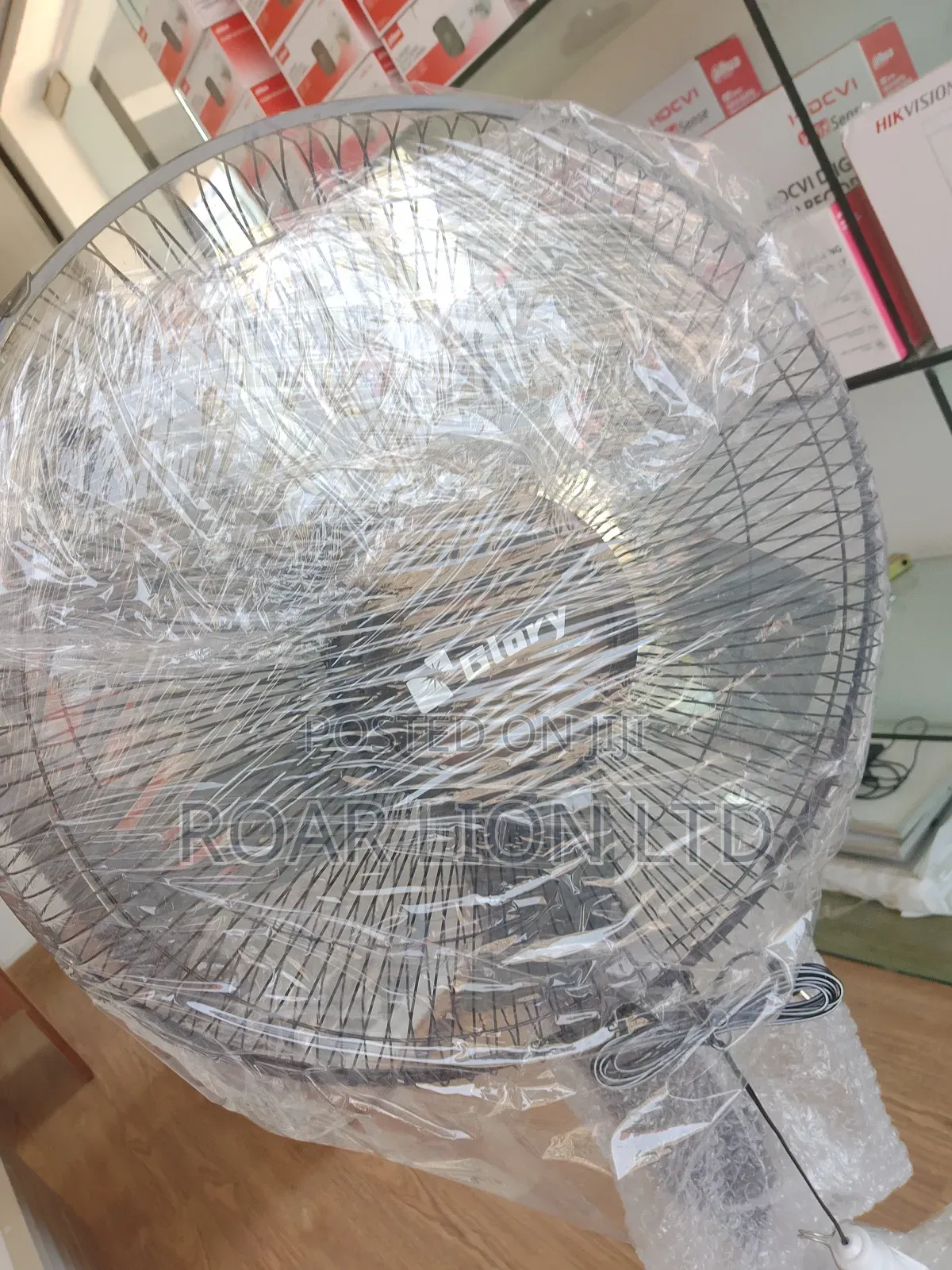 16inch Solar Rechargeable Fan With Panel