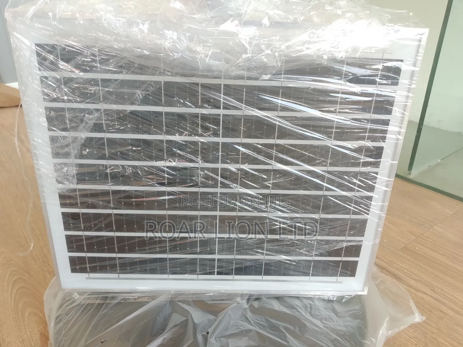 16inch Solar Rechargeable Fan With Panel
