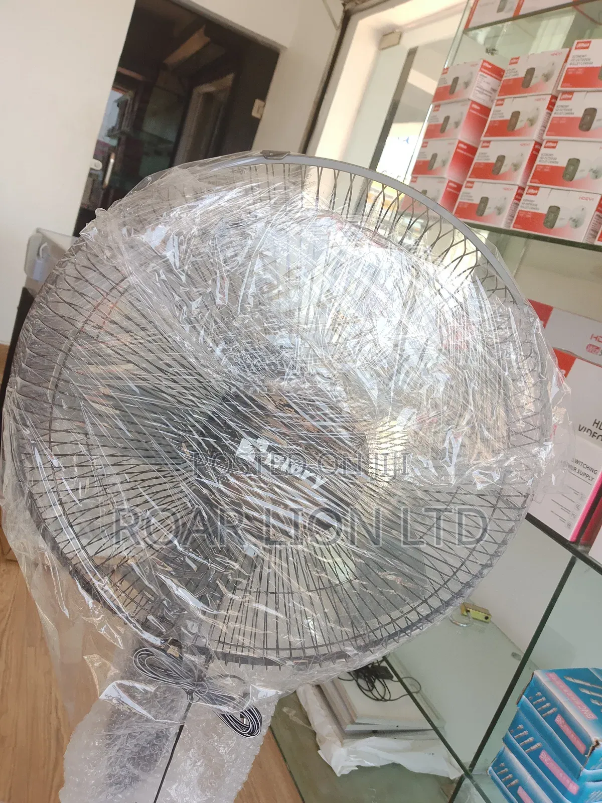 16inch Solar Rechargeable Fan With Panel