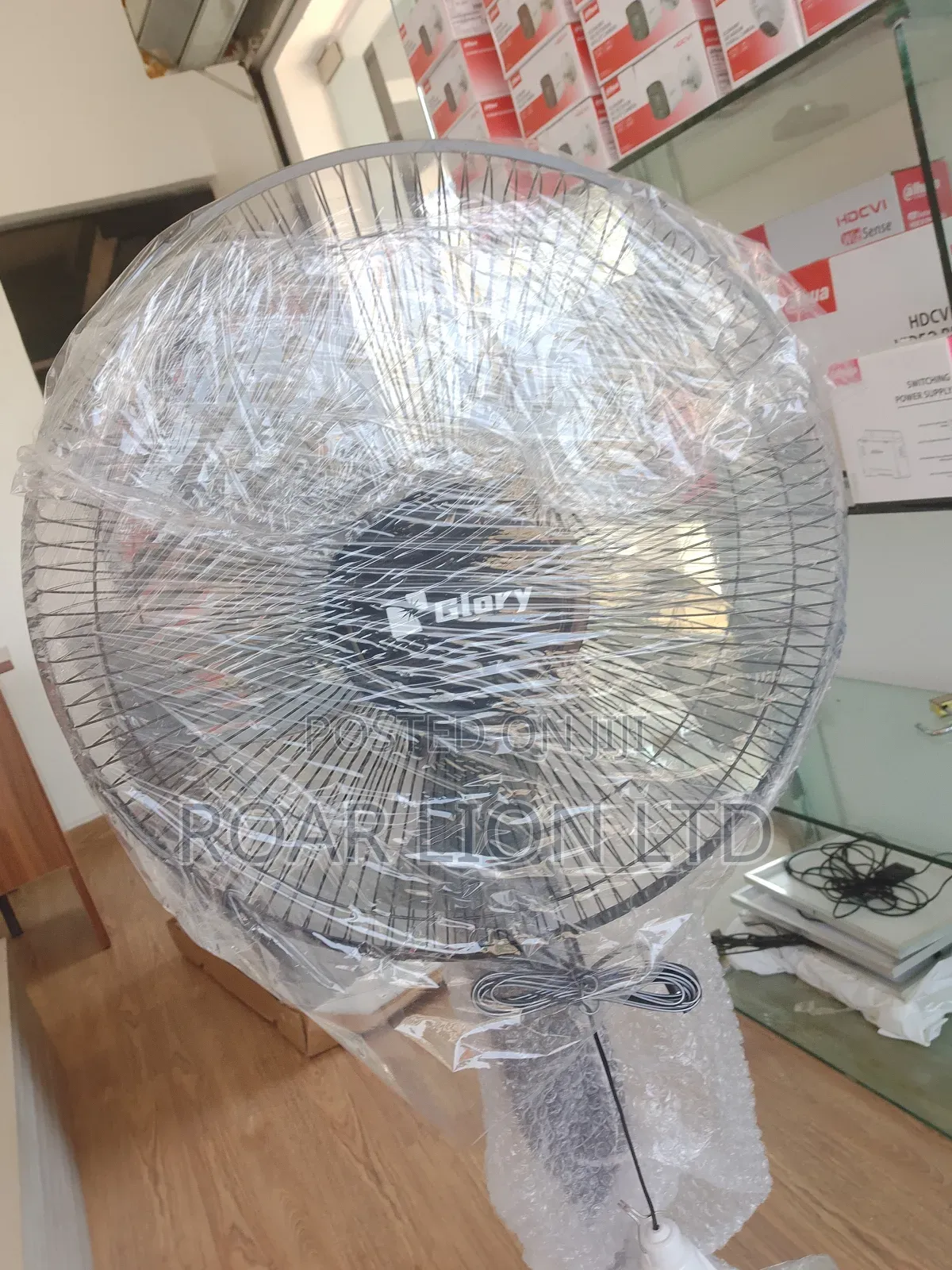16inch Solar Rechargeable Fan With Panel