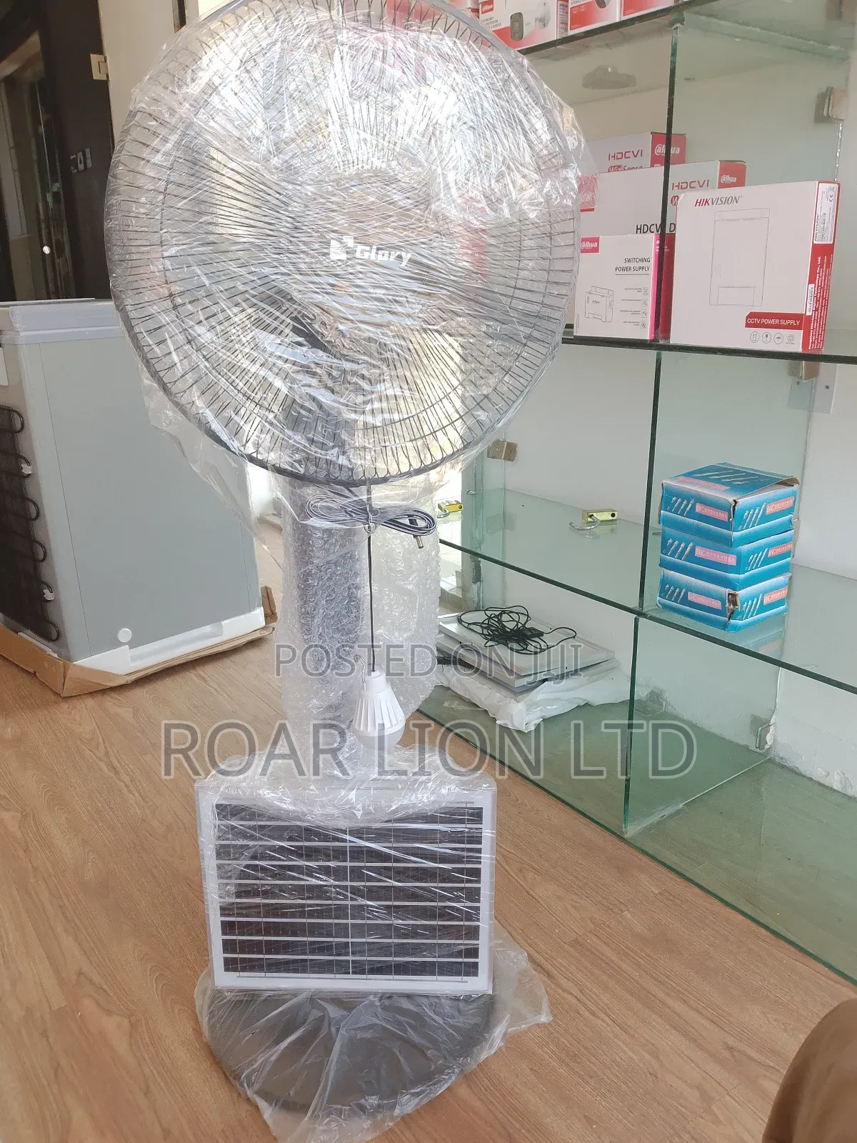 16inch Solar Rechargeable Fan With Panel