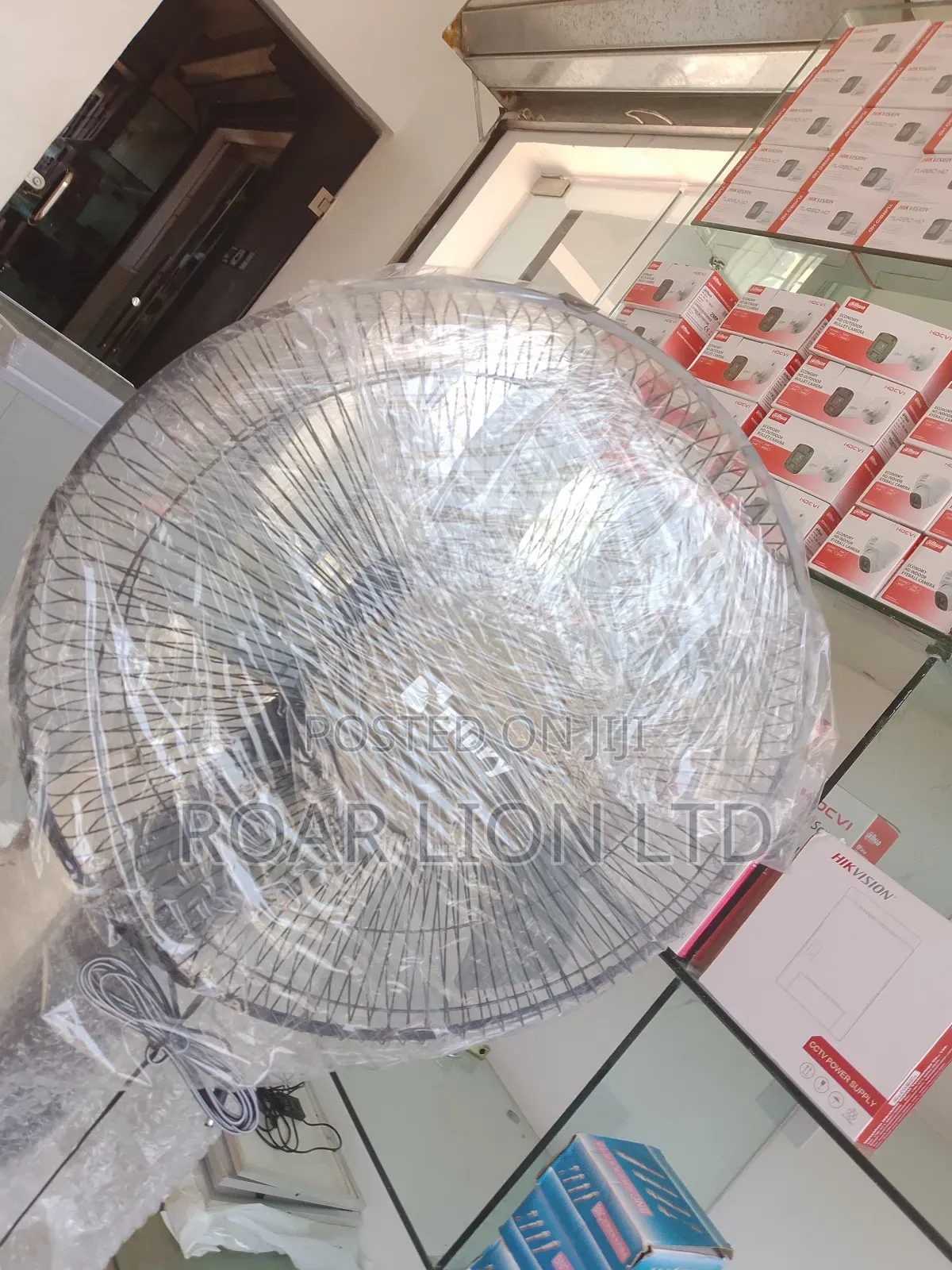 16inch Solar Rechargeable Fan With Panel