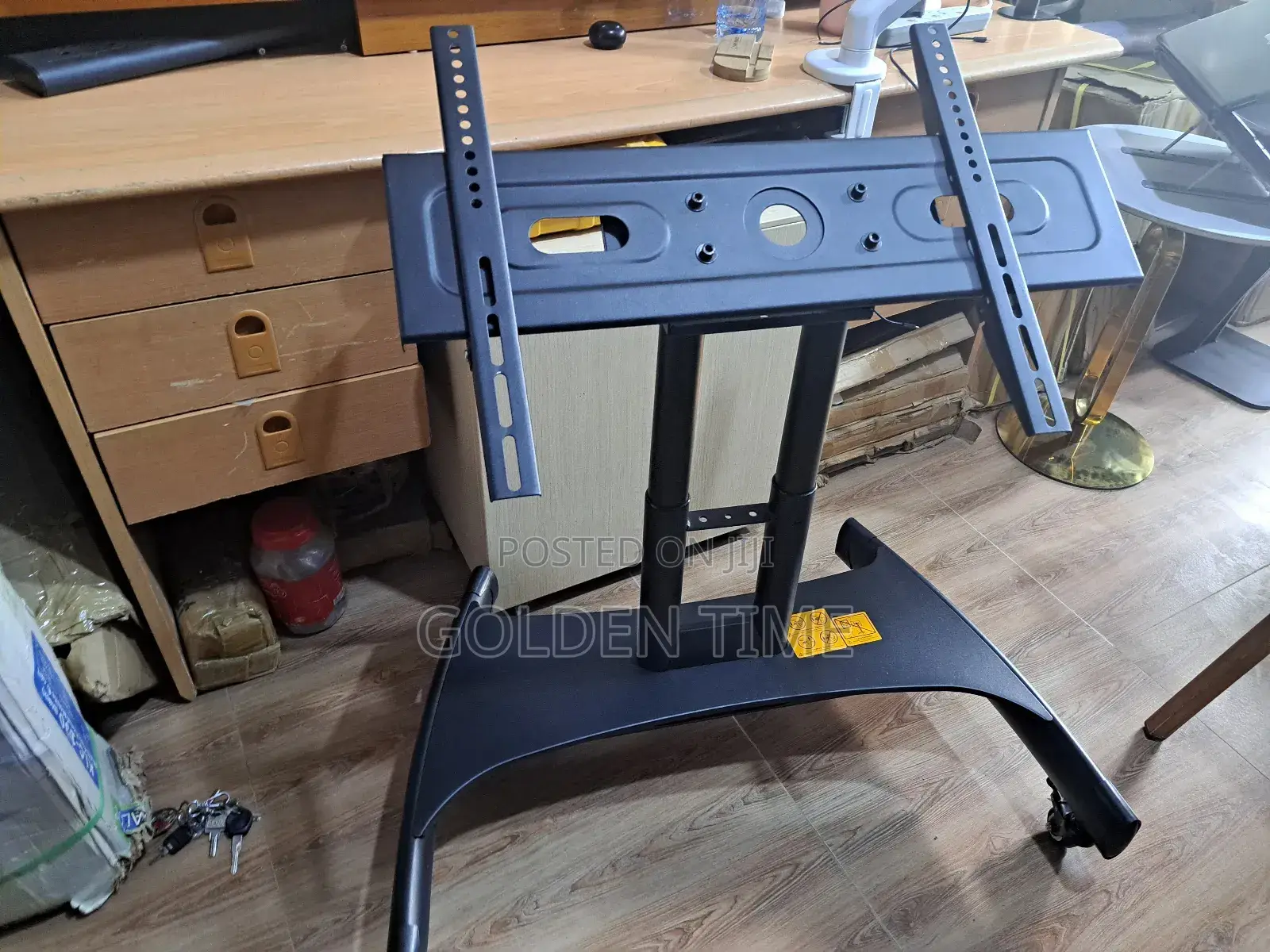 Podium Mobile Tv Stand