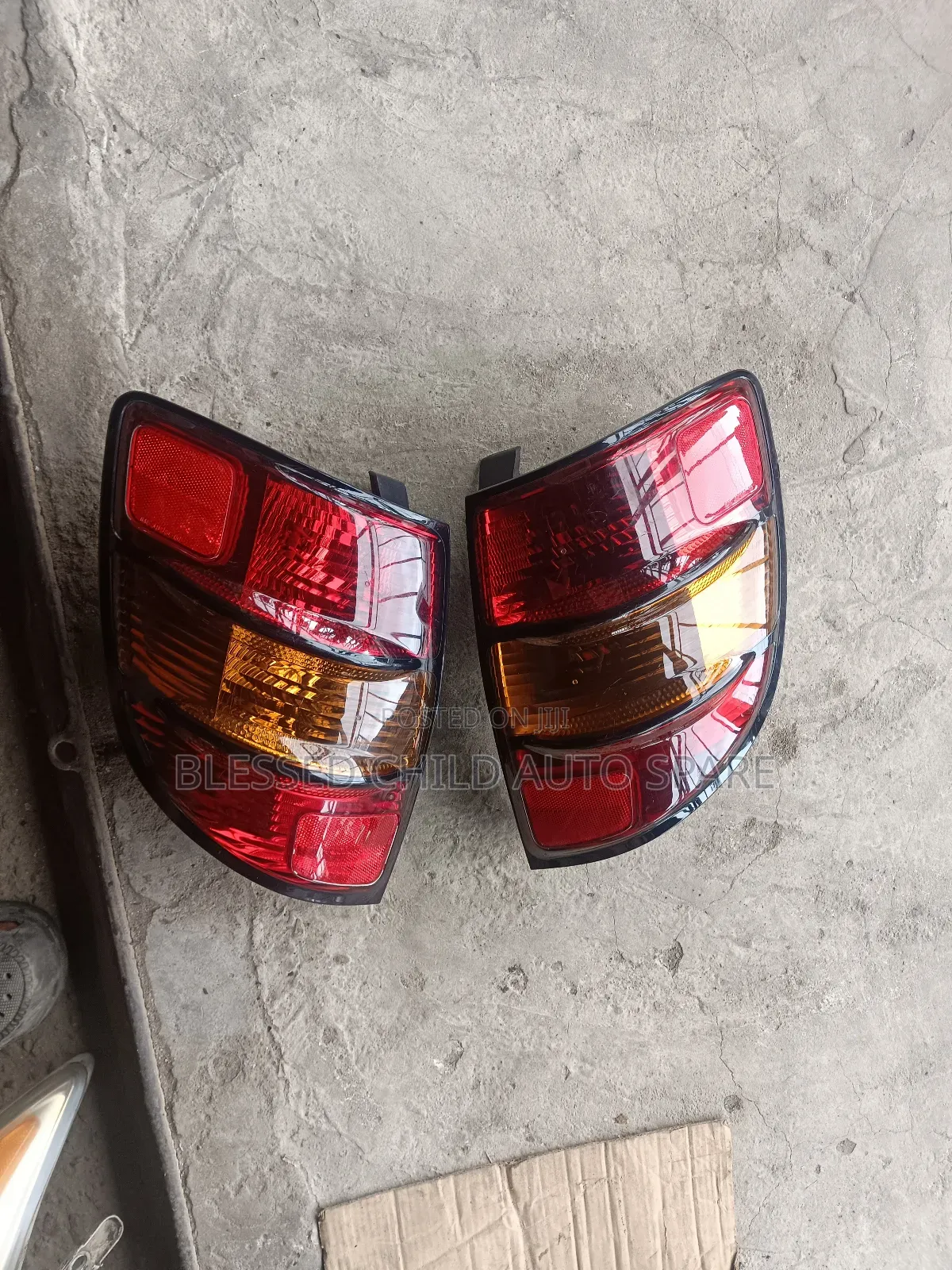 Back Light Toyota Pontiac Vibe 2003-2008