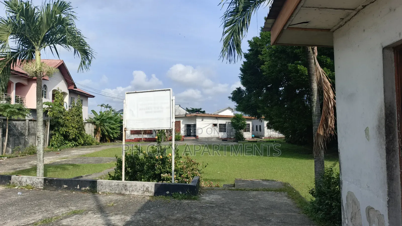 4bdrm Bungalow in GRA Phase 2 / Port-Harcourt for rent