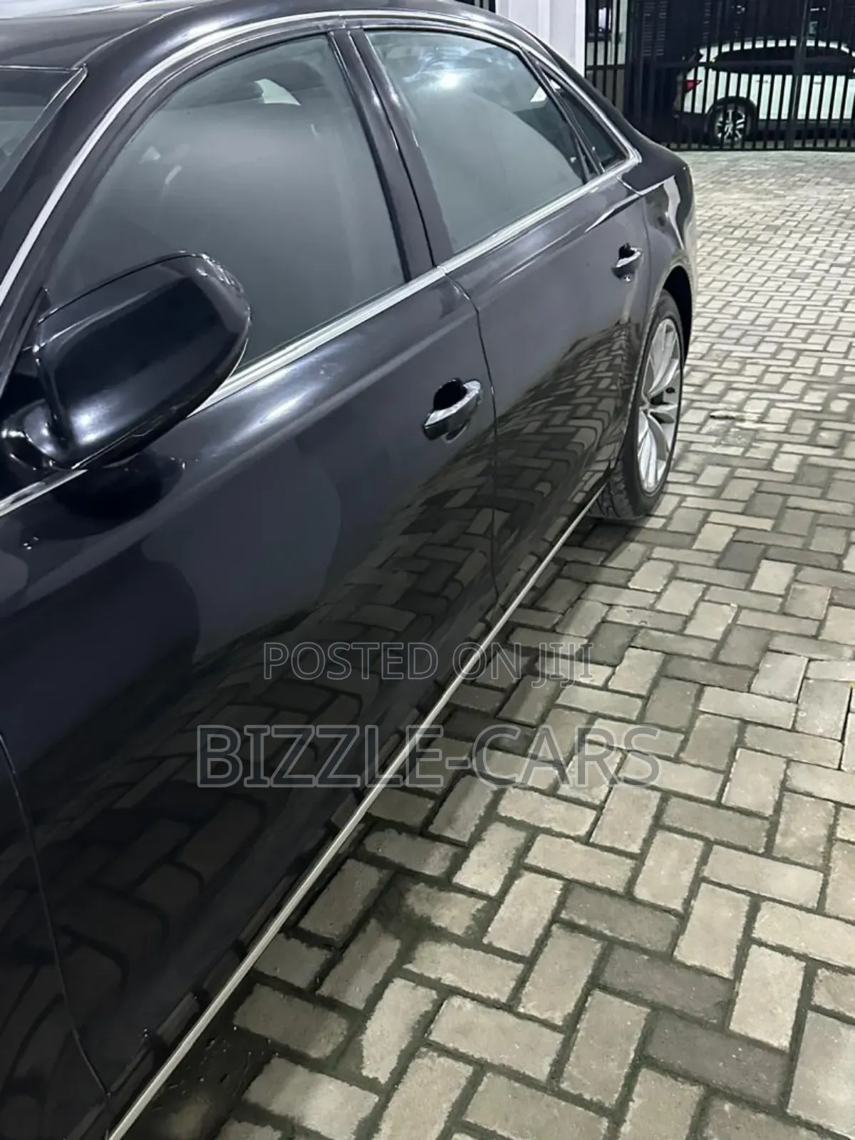 Audi A8 L 6.3 Quattro 2012 Black